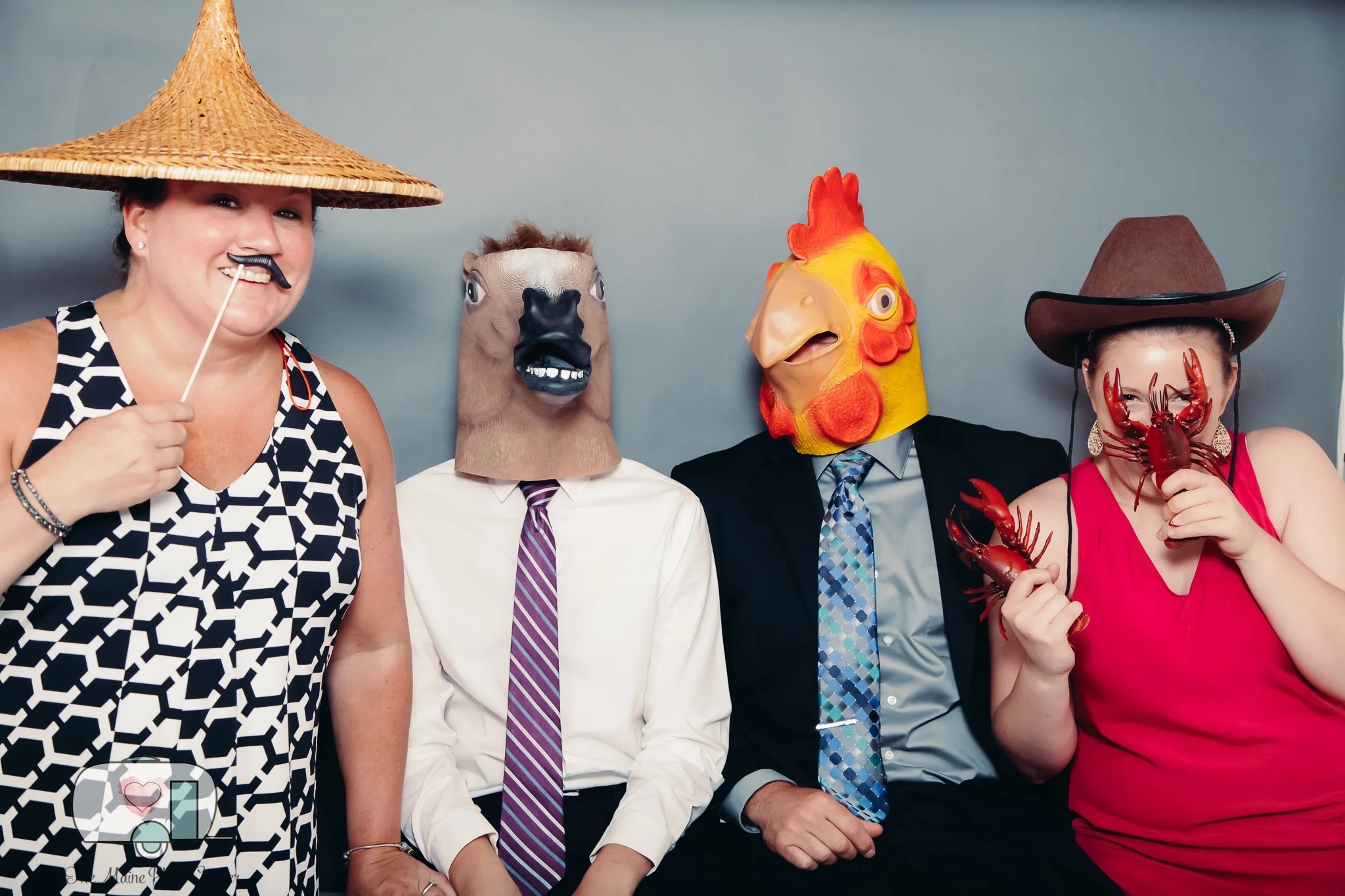 THE MAINE PHOTO CAMPER, MAINE PHOTO BOOTH RENTAL, MAINE TINKER PHOTOGRAPHY, JOSIAS FARM, CAPE NEDDICK WEDDING -2-16.jpg