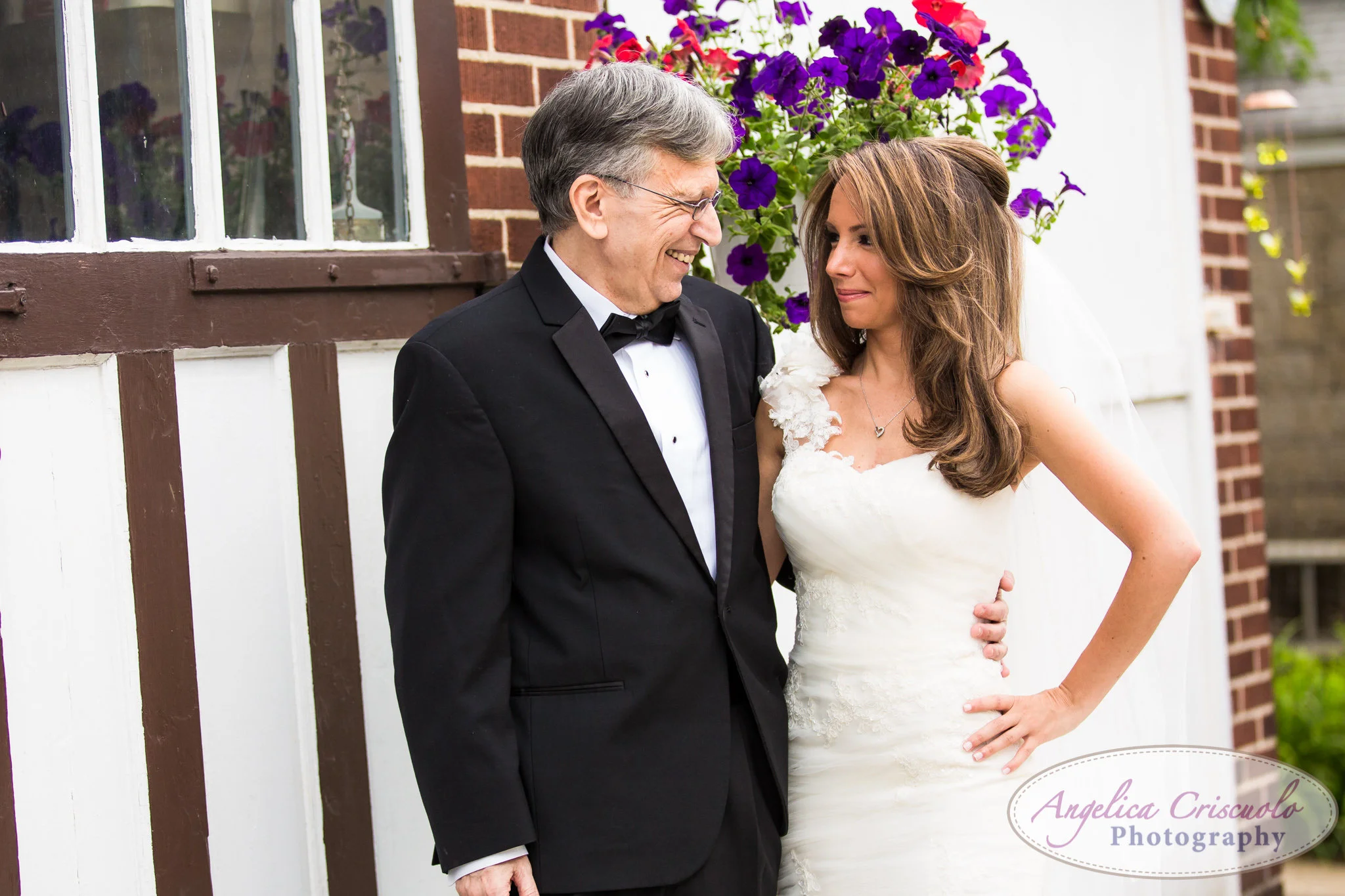 View More: http://angelicacriscuolophotography.pass.us/jackiejoewedding