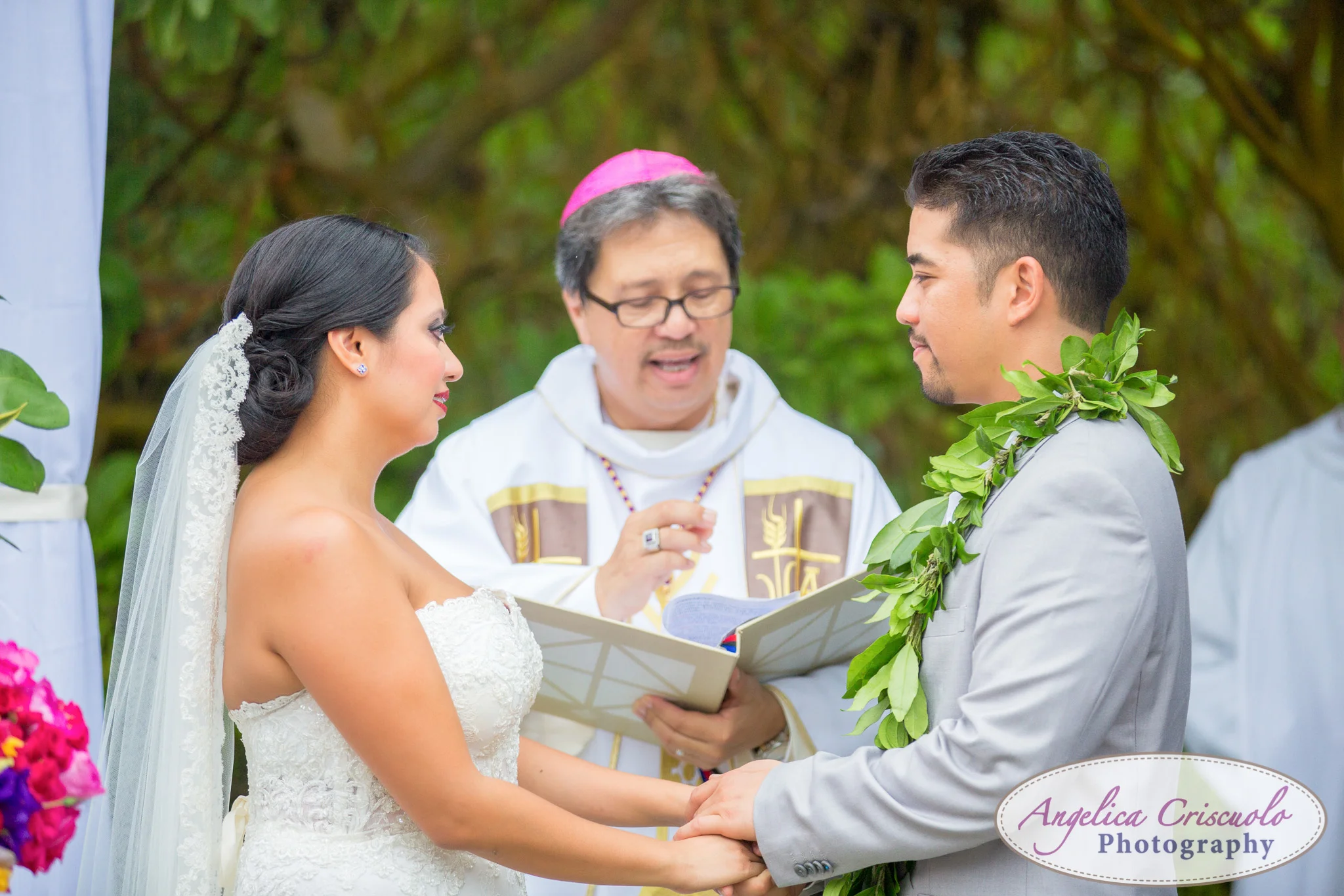Hawaii_Wedding_Photographer_Oahu_Destination_web-392