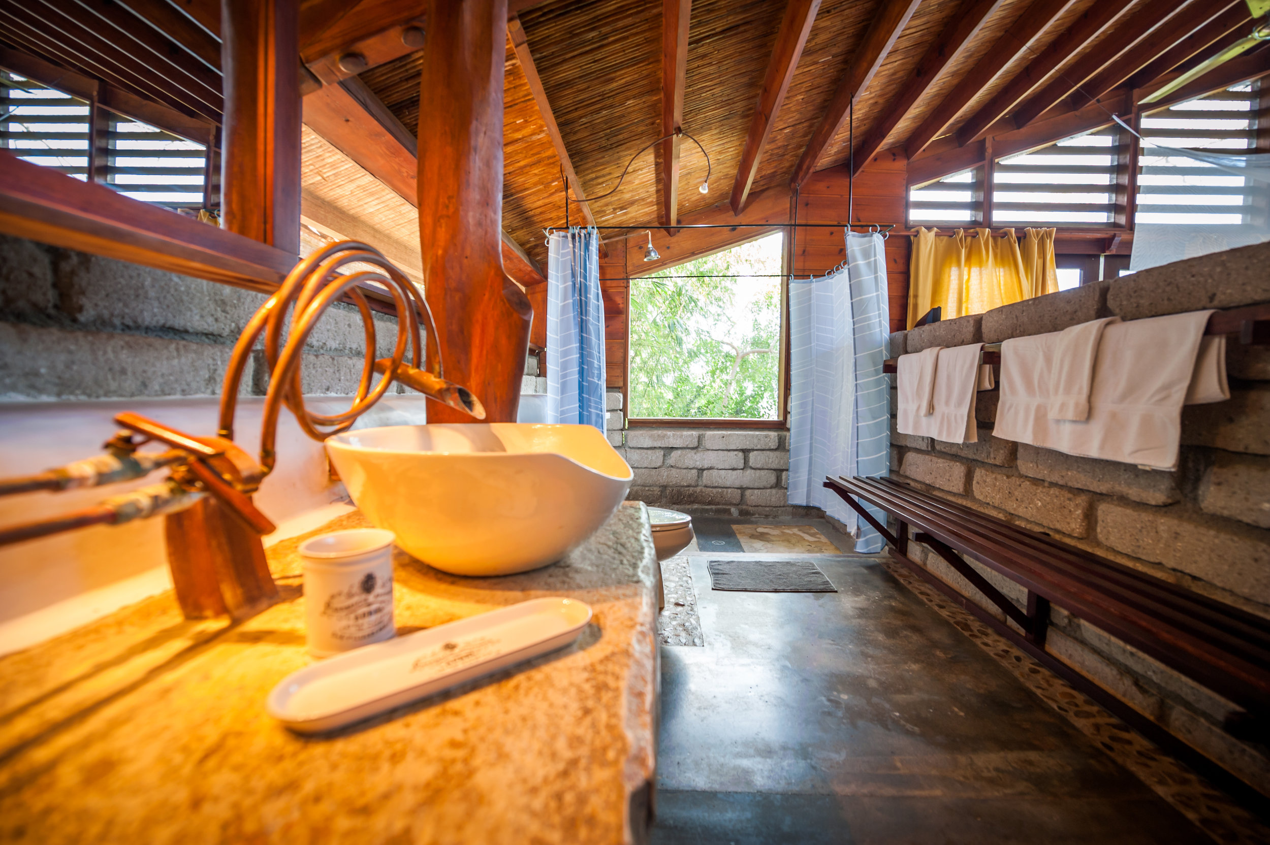 Master bedroom bathrooms