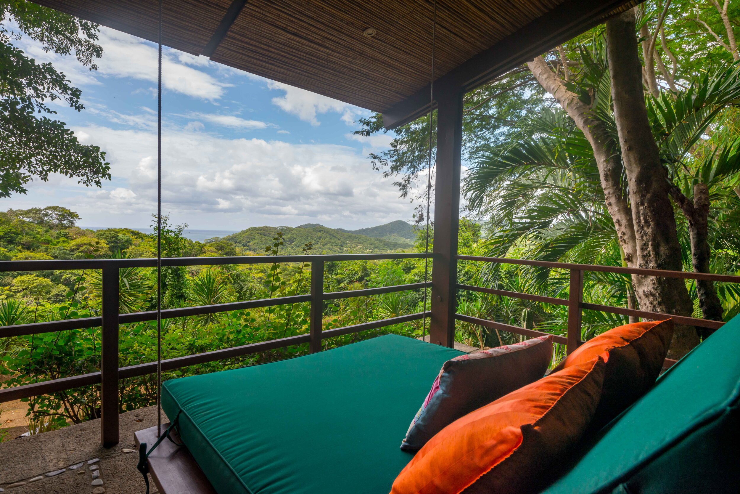 Hanging Day Bed