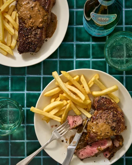 AmyStallard_MollieHayward_Steak-web.webp