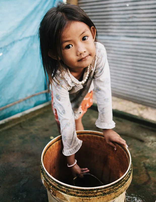 PageImage-18185-1946497-5143-holt_201009_WTWCambodia_10642.jpg