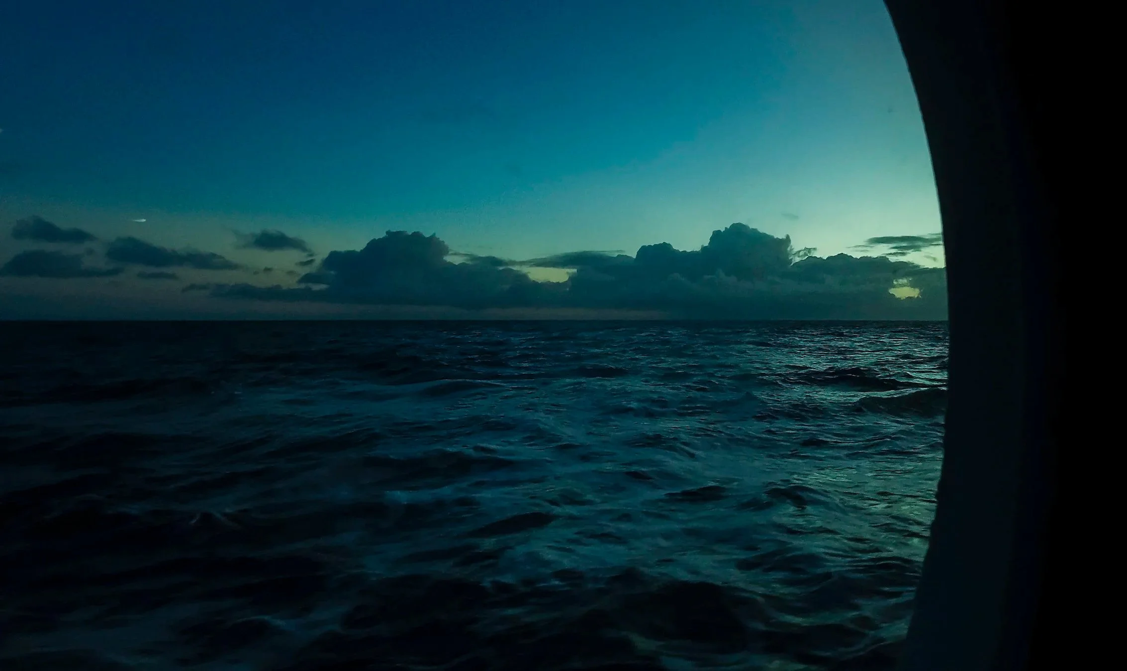 Another+porthole-2+copy.jpg