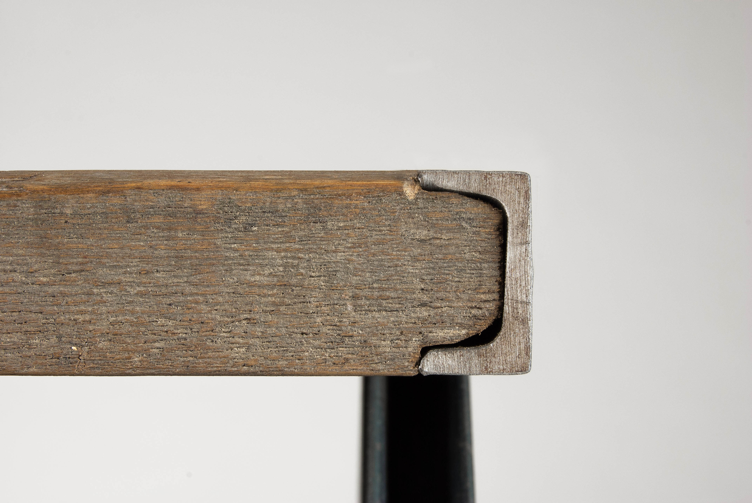 MADE528 / UNI - Platform