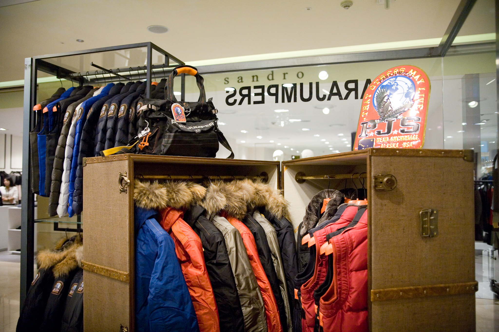 PARAJUMPERS - Seul (ROK) - 2013