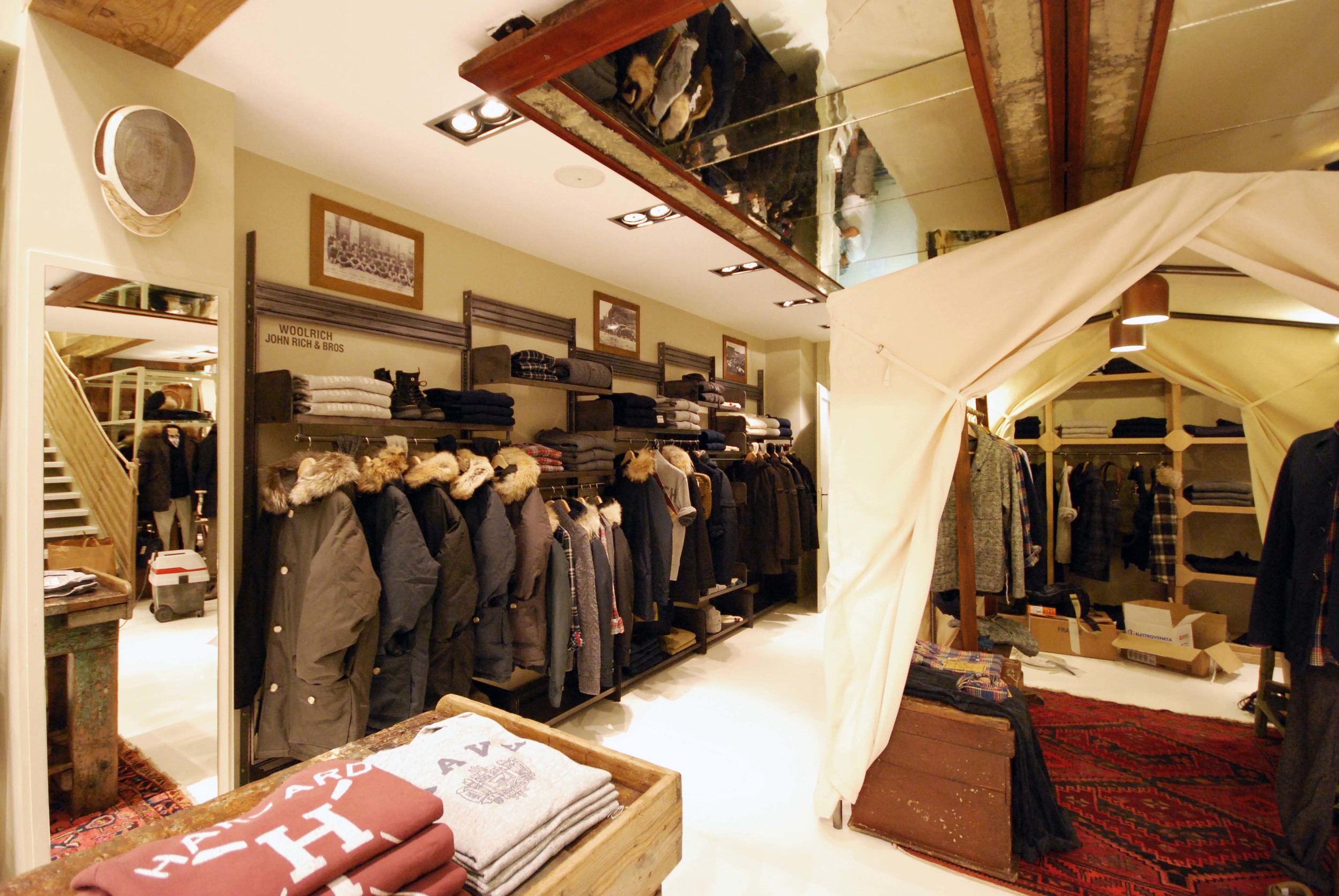 WOOLRICH - Padova (IT) - 2011