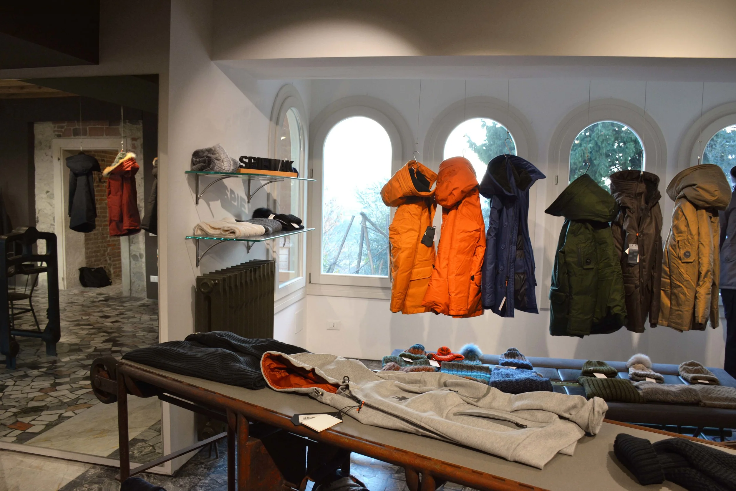 STEFANO LORA SHOW ROOM – per SPIEWAK, Brendola (VI) - 2015
