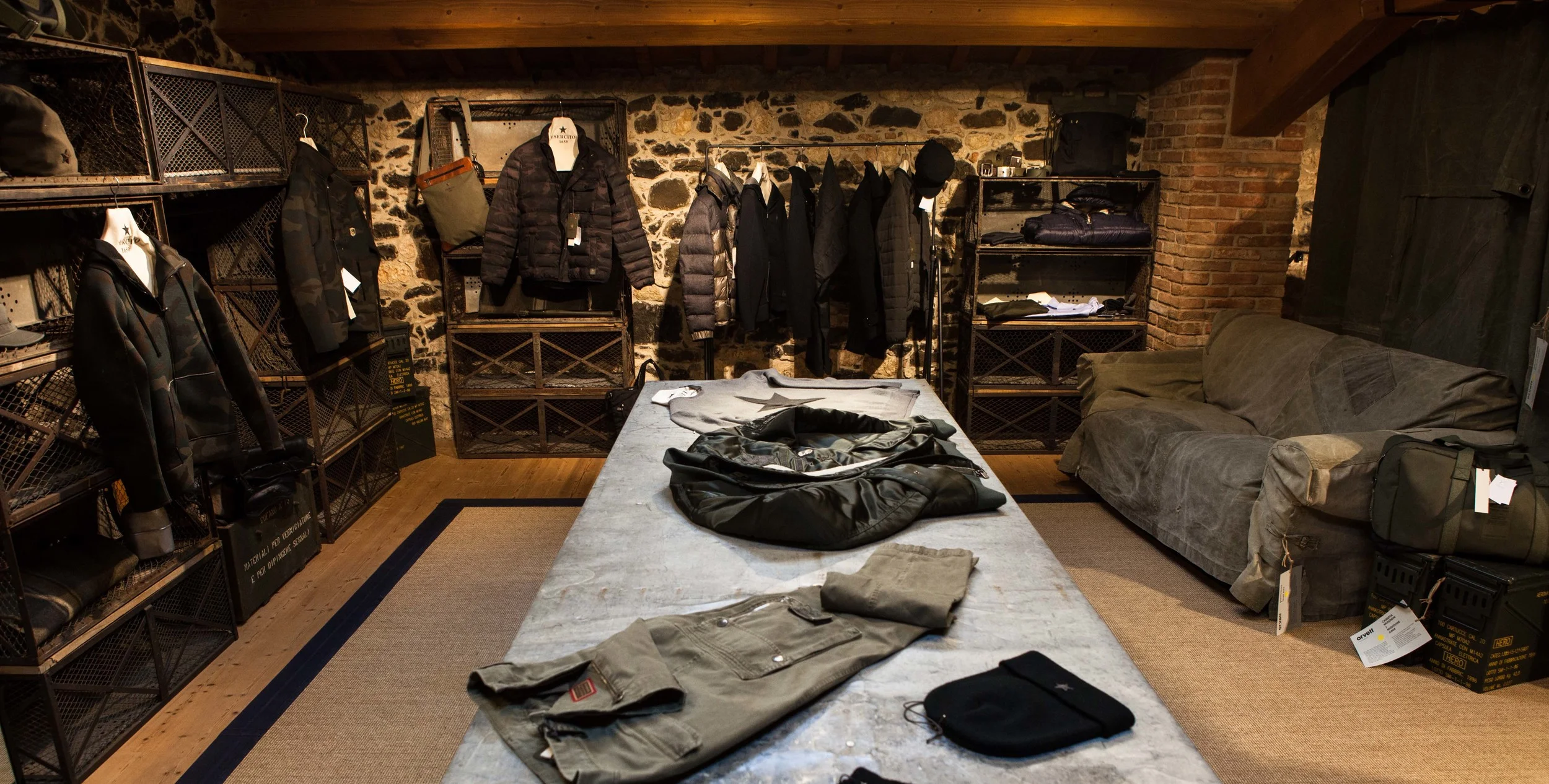 STEFANO LORA SHOW ROOM – per ESERCITO ITALIANO, Brendola (VI) - 2015