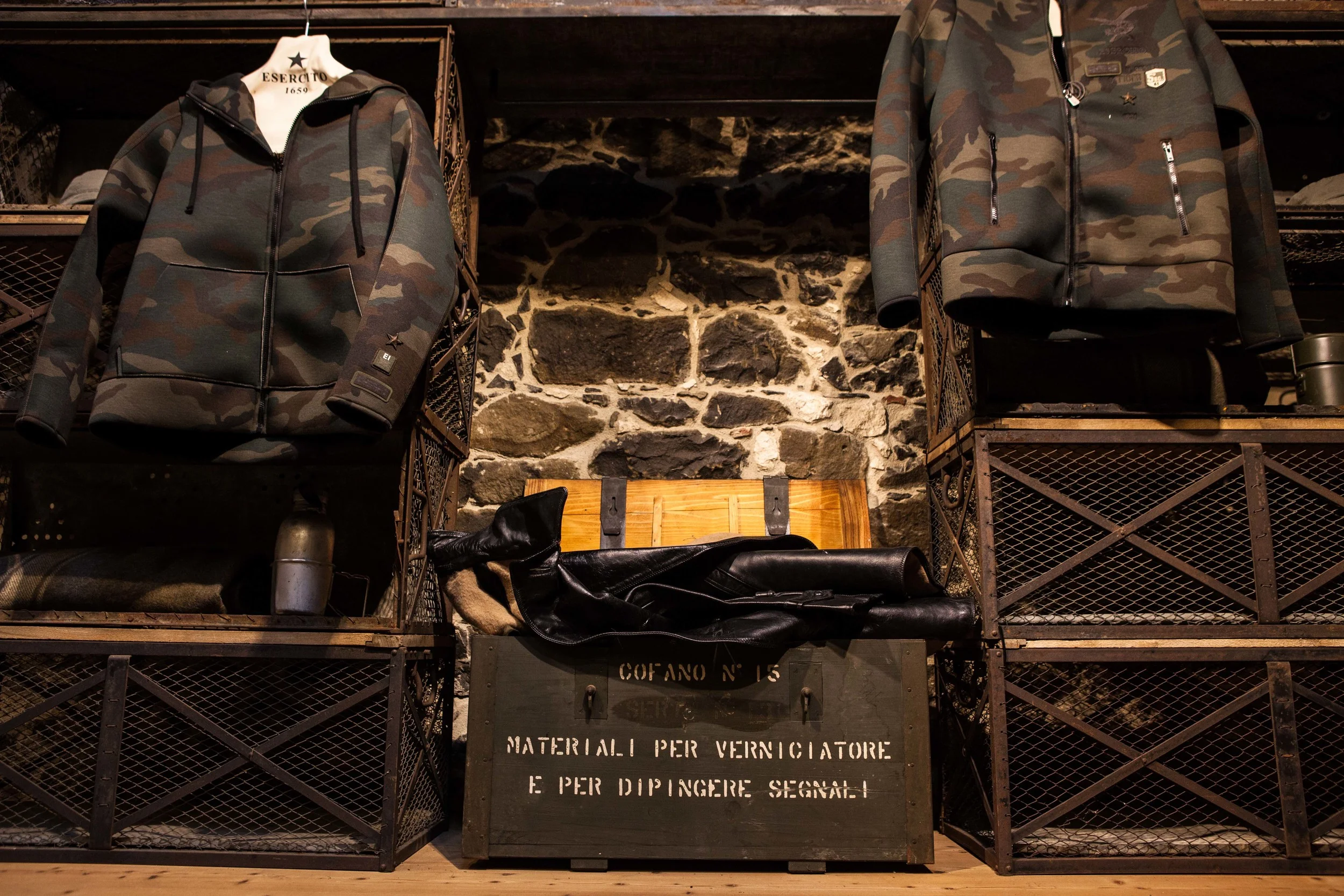 STEFANO LORA SHOW ROOM – per ESERCITO ITALIANO, Brendola (VI) - 2015