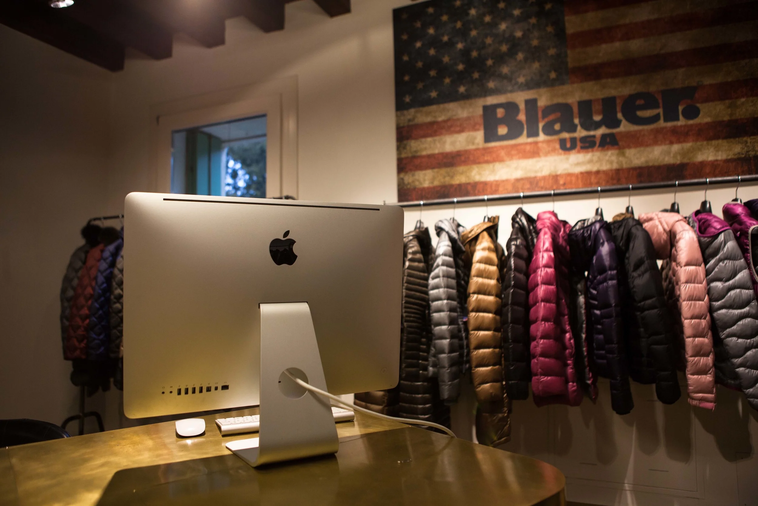 STEFANO LORA SHOW ROOM – per BLAUER, Brendola (VI) - 2015