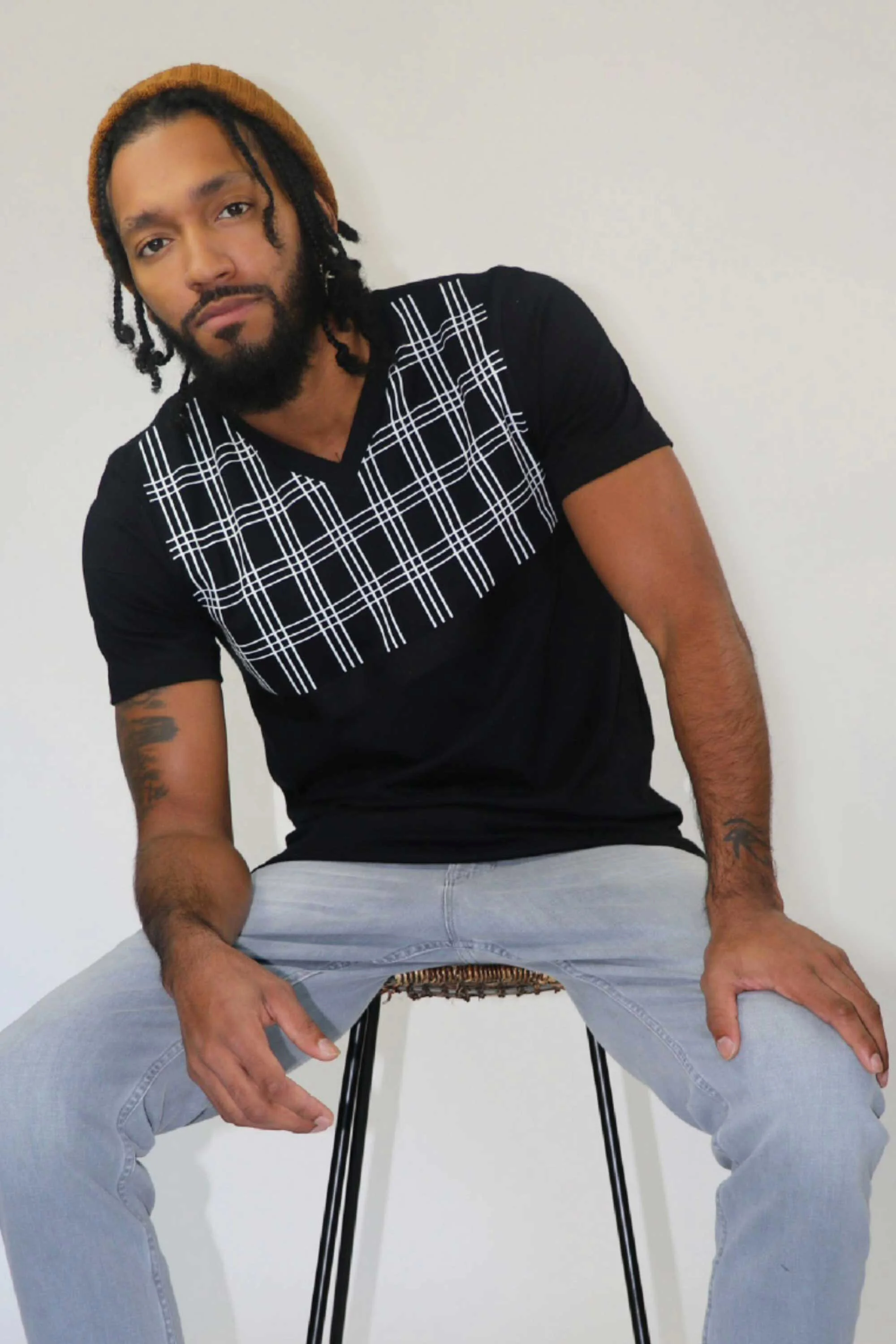 TARTAN V-NECK T-SHIRT | +1  color |