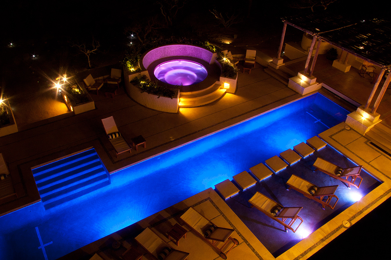 pool_night.jpg