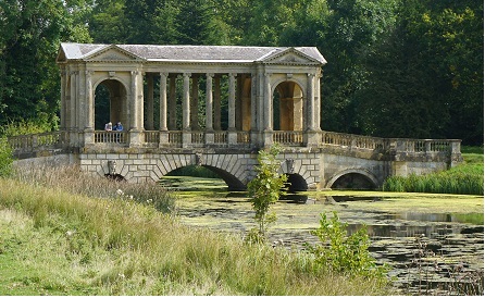 Palladian Bridge Stowe detail.jpg