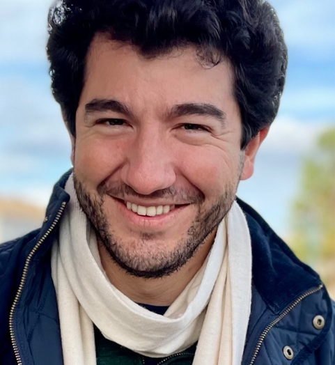 Hanns Weinberg and The Antique Porcelain Company