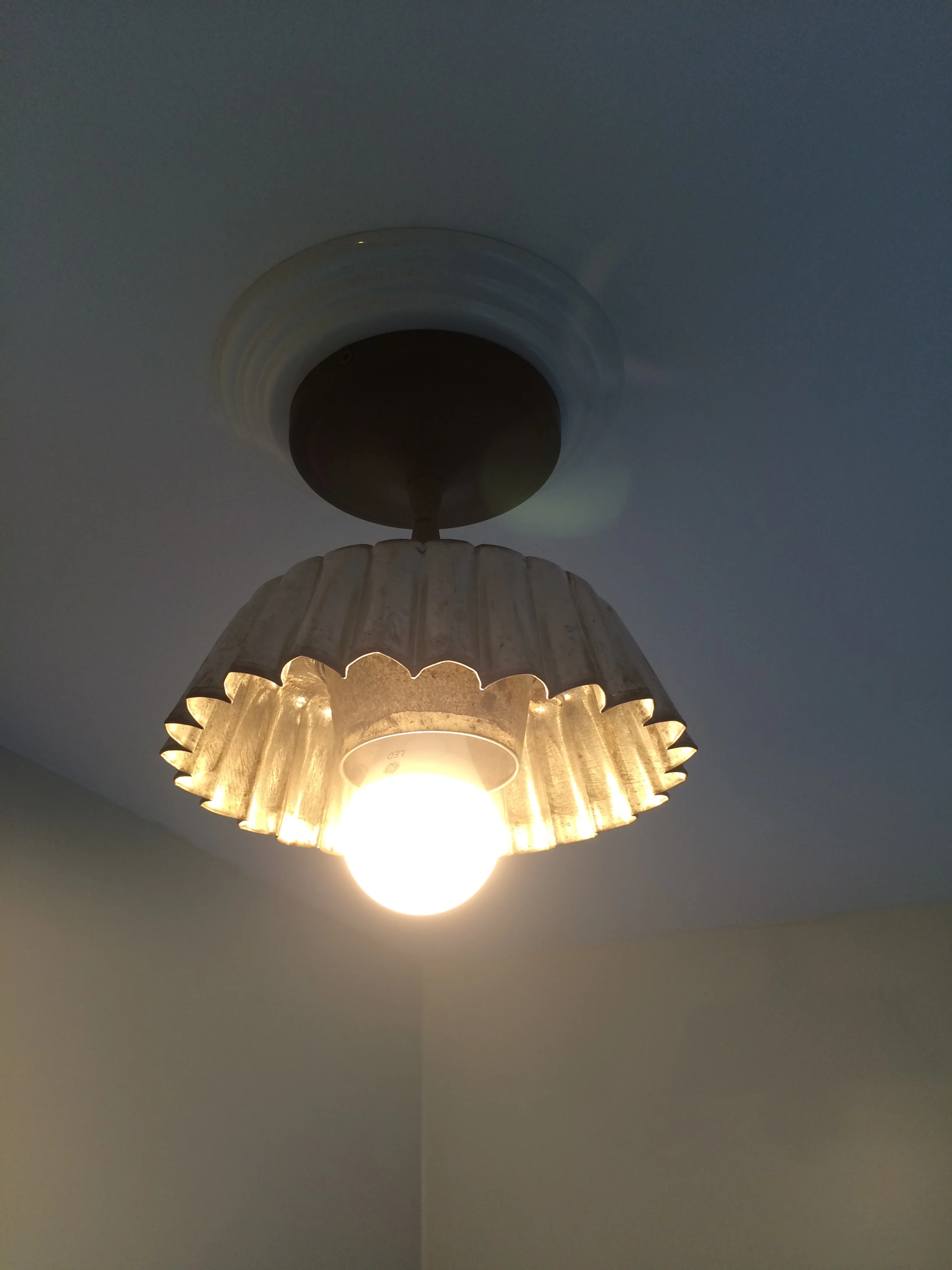 Fluted Funnel Cake Pan