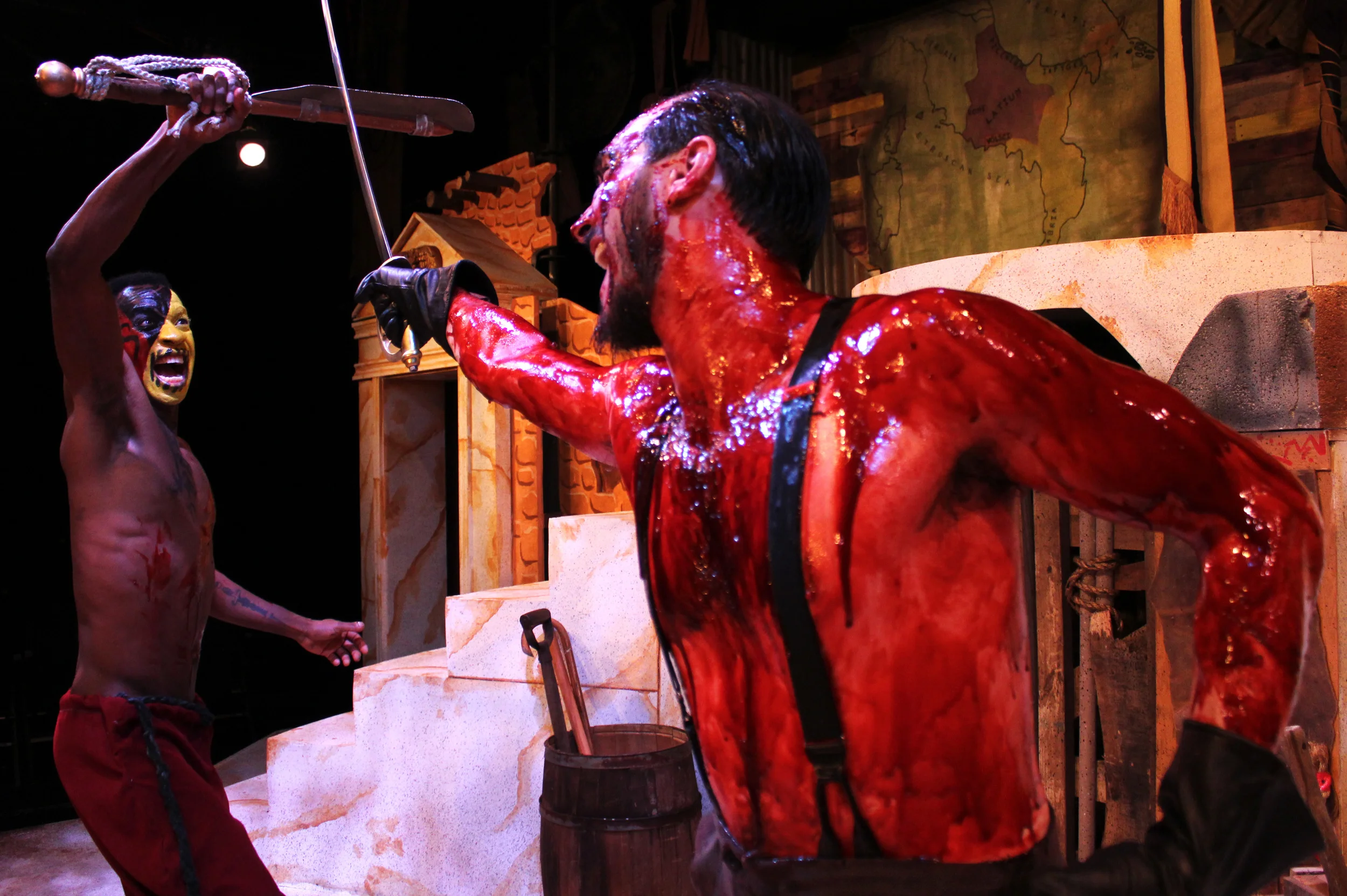 Volsce (Clem Onukwubiri), Coriolanus (Thomas Weaver)