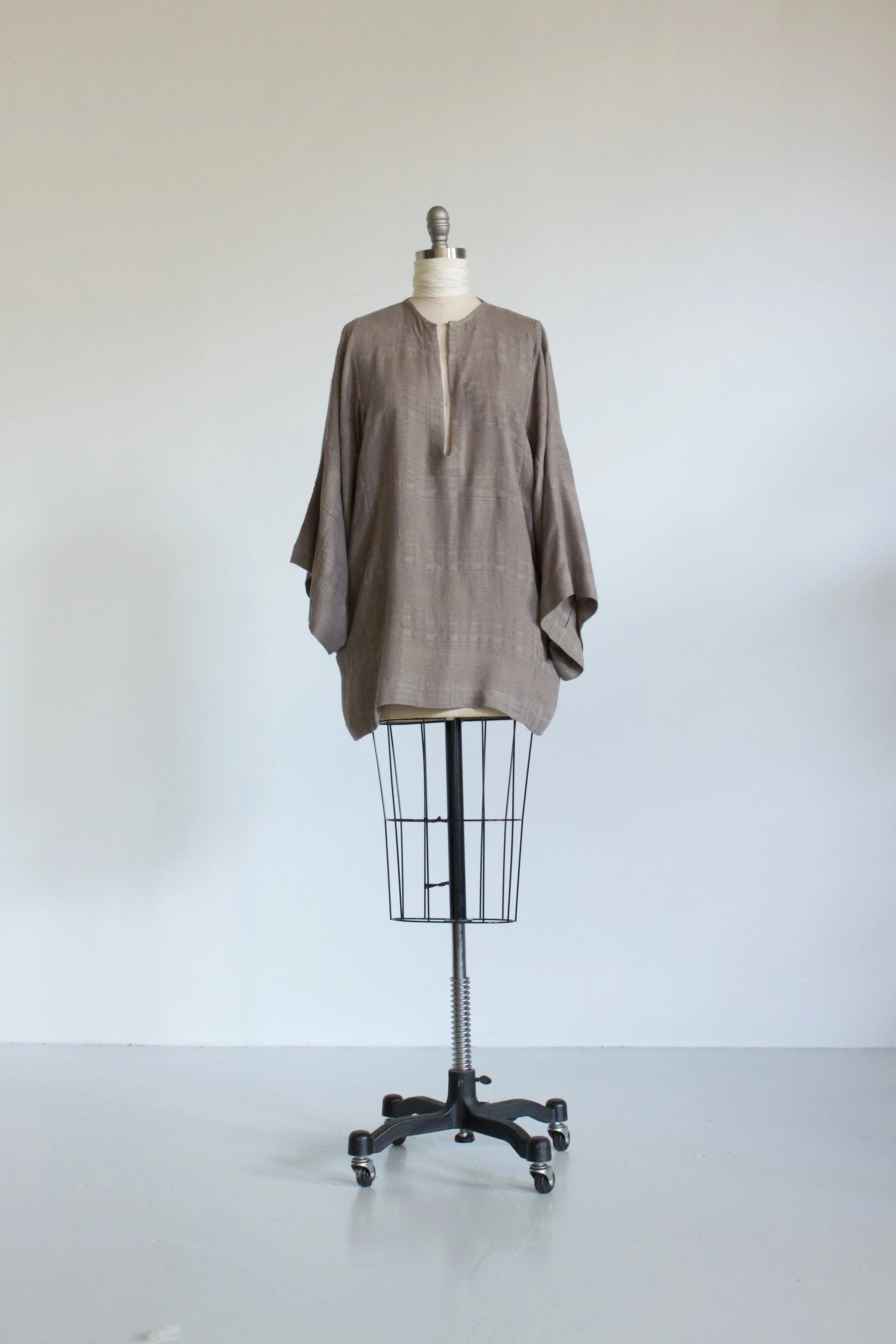 Taupe1.jpg