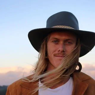  Luke Morris