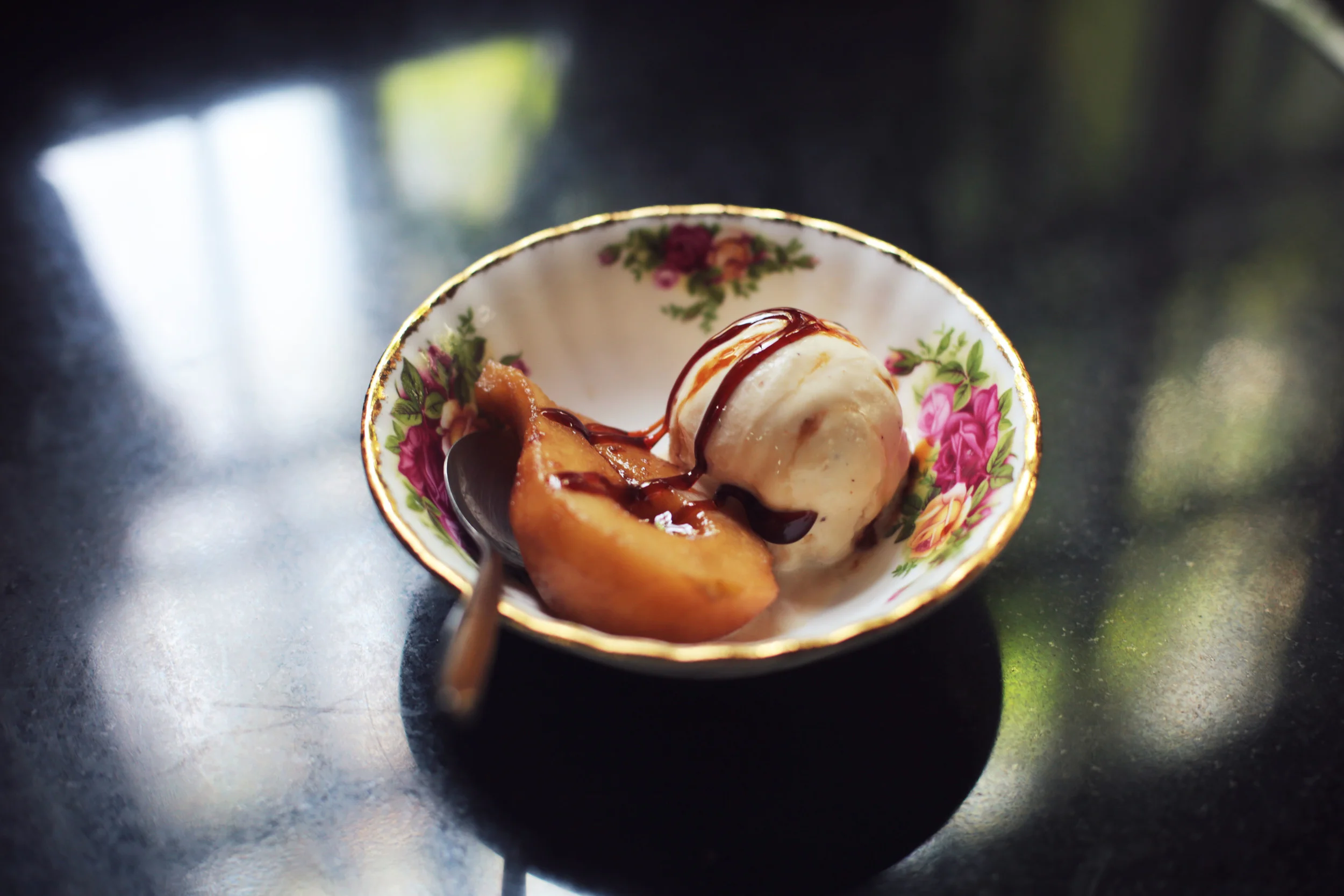 Cardamom Ice-cream with Honeyed Pears