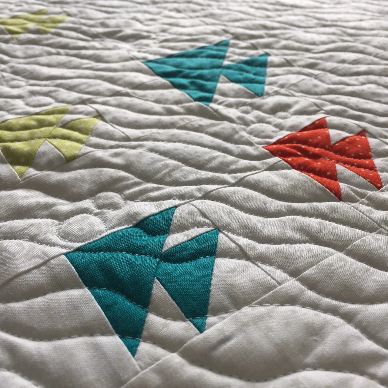 Under The Sea Contemporary Fish Baby Quilt The Crafty Nomad Sewing Classes Quilt Patterns