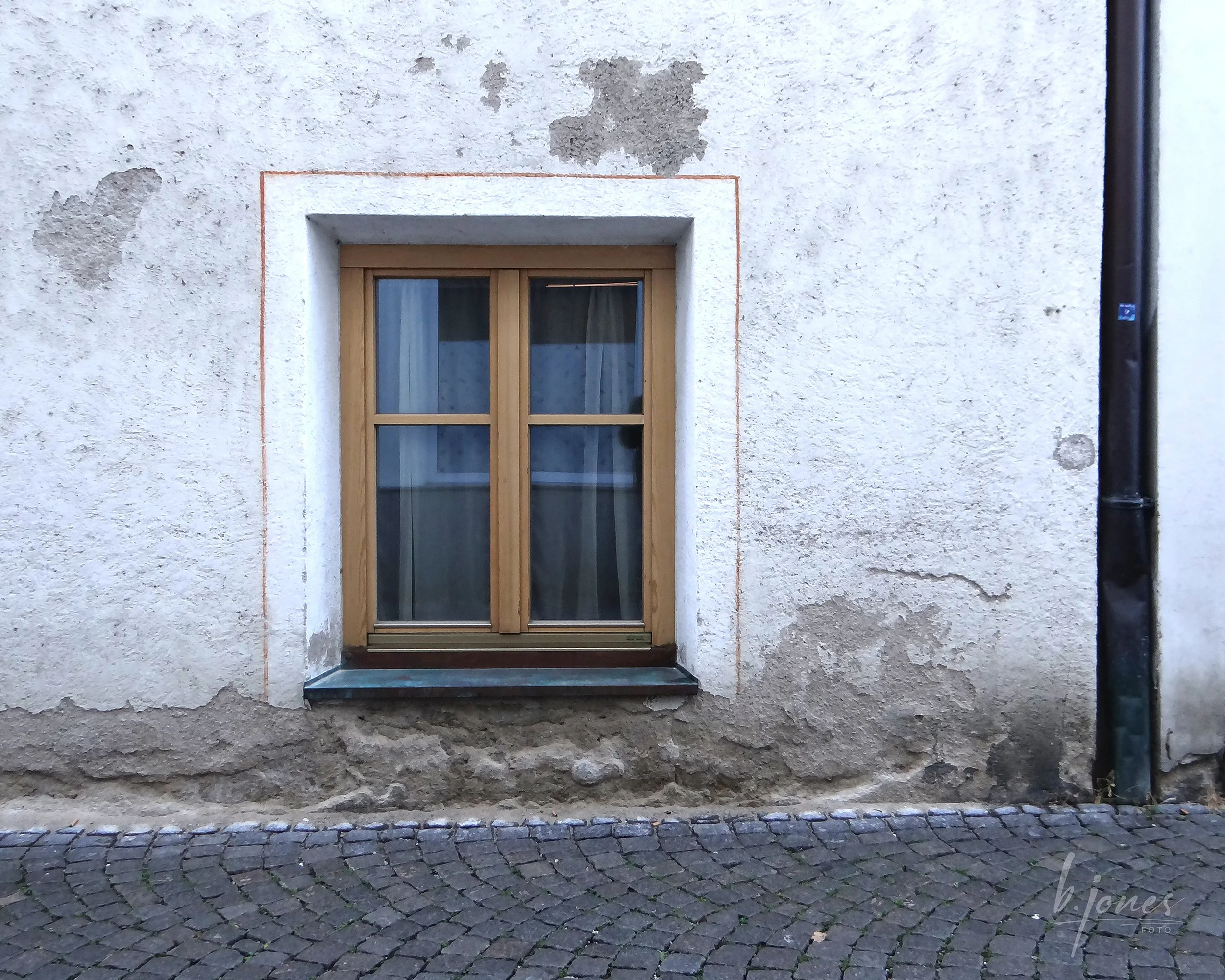 Boxed in.jpg