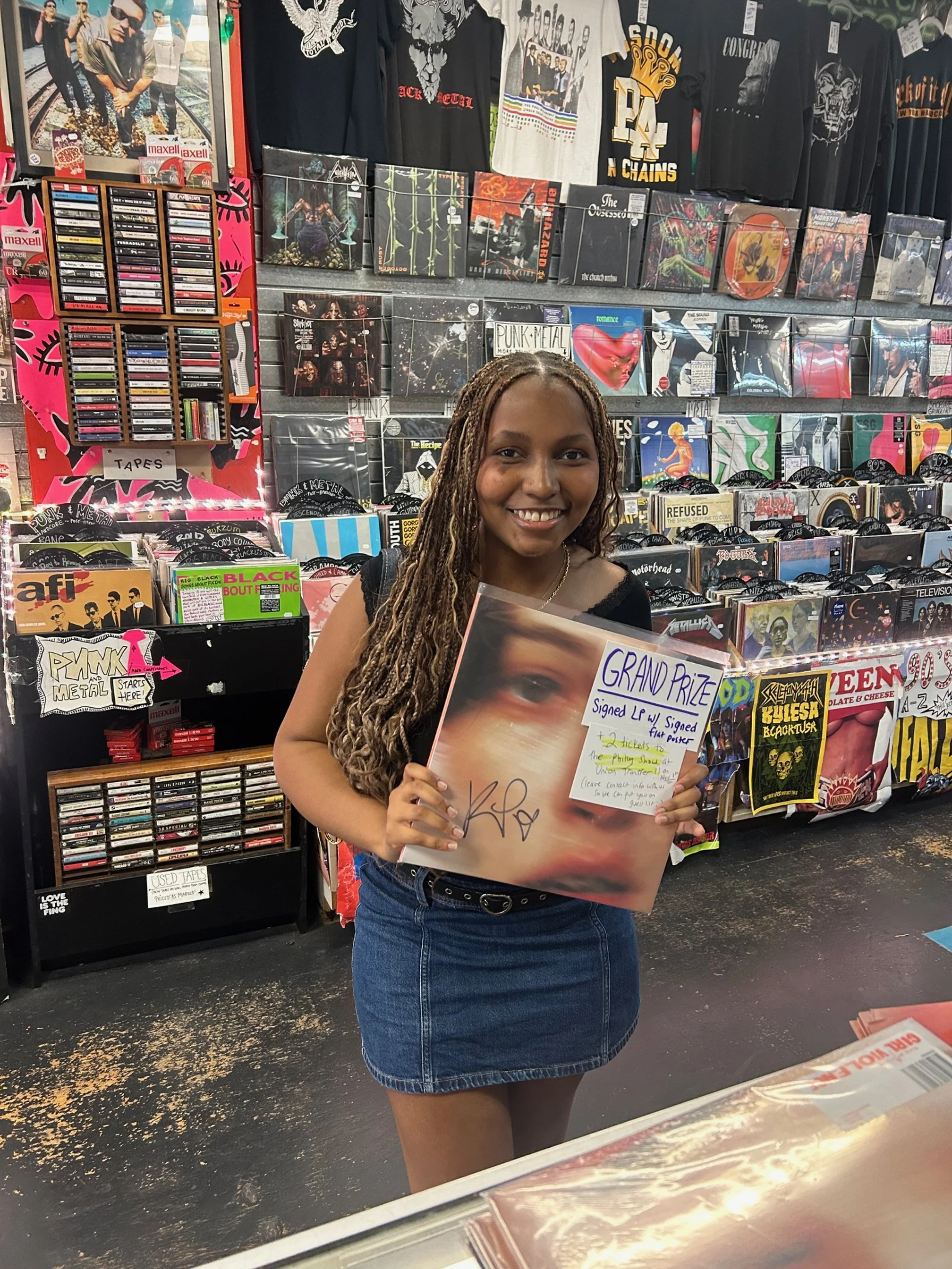  King Princess listening party where fans got to hear the album early, and take home signed posters! 
