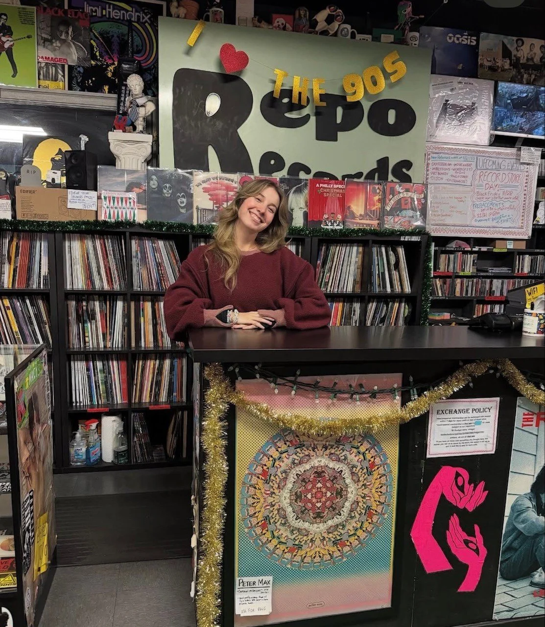 Sydney Rose did a sold-out in store performance here at Repo followed by an album signing for her fans! 