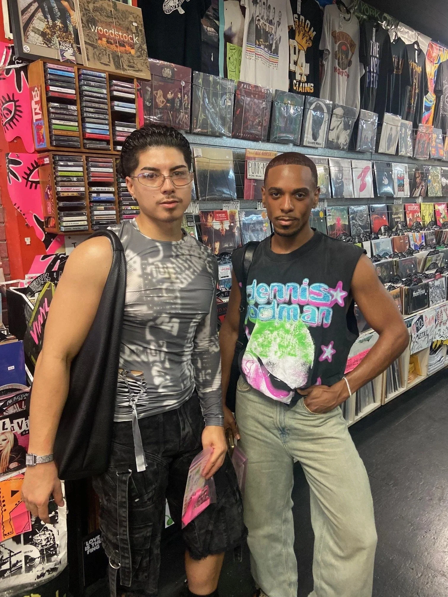  Fans came out for the new Tyla record and went home with some free swag! 