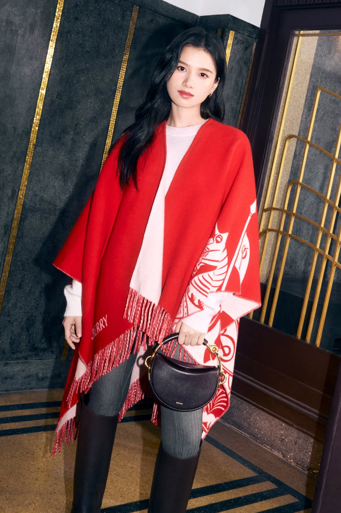 251016_Burberry_CNY_AG_ZJY_4_04629_V5_2X3.jpg