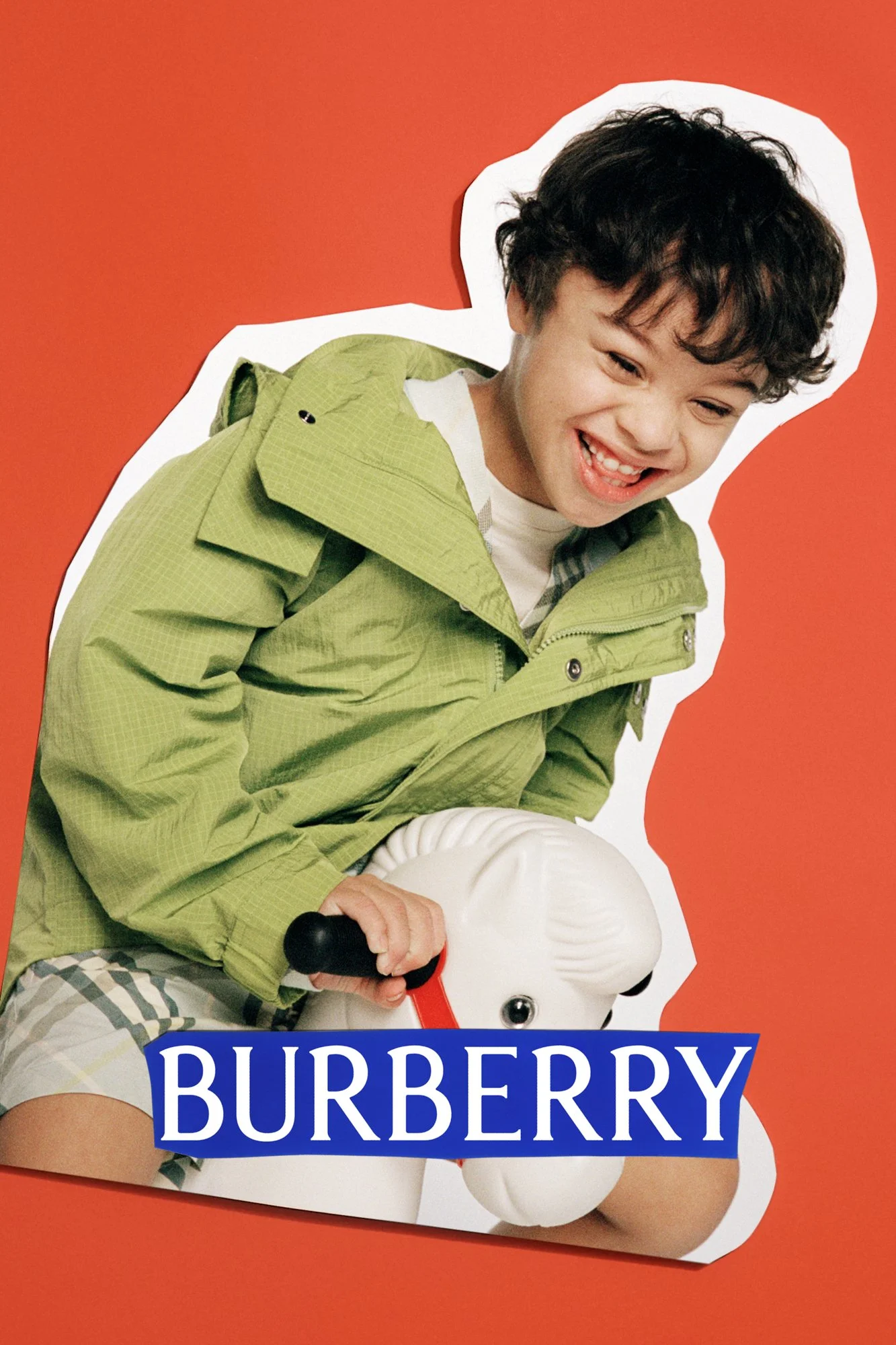 BURBERRY_2025_SS25_CHILDRENSWEAR_MAIN_CAMPAIGN_CROPPED_LOGO_SRGB_06_4x5.jpg
