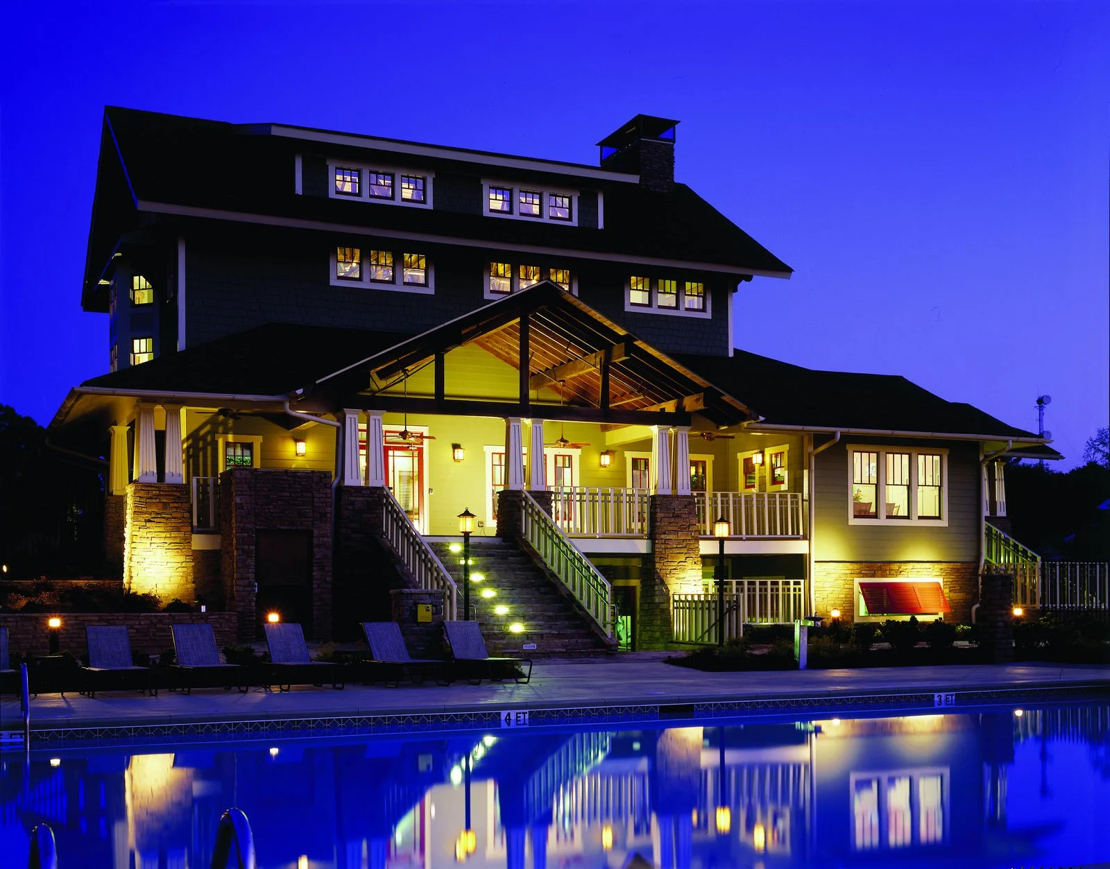 CL-DC-300-Clubhouse Dusk.jpg