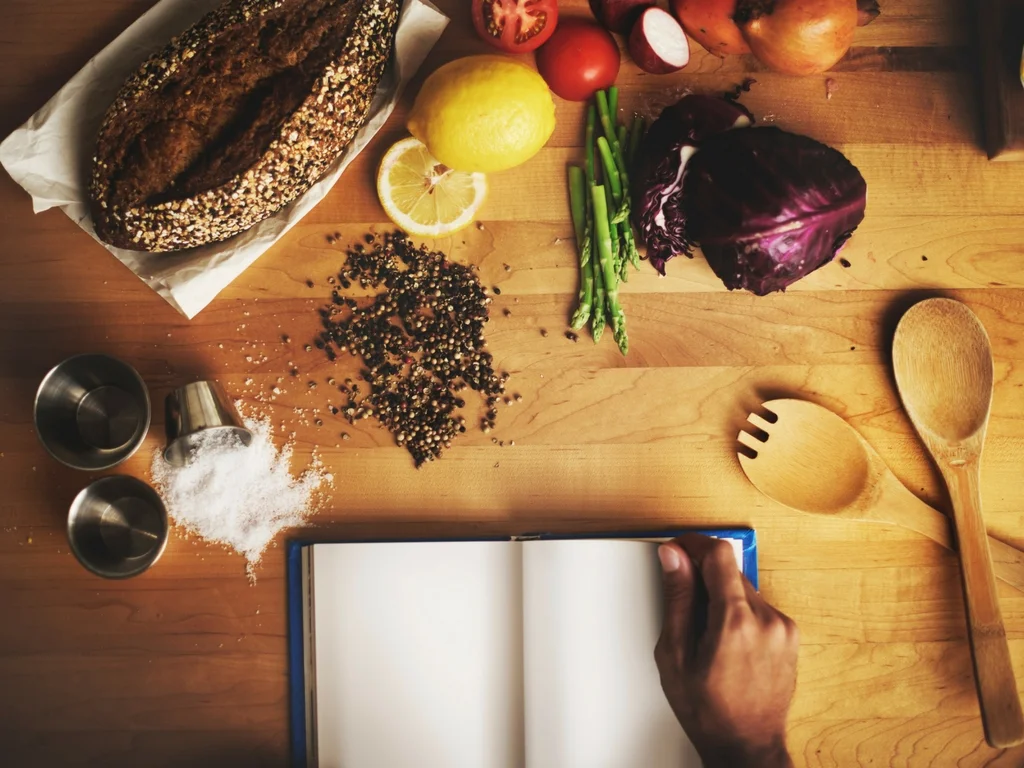 eatkitchen.jpg
