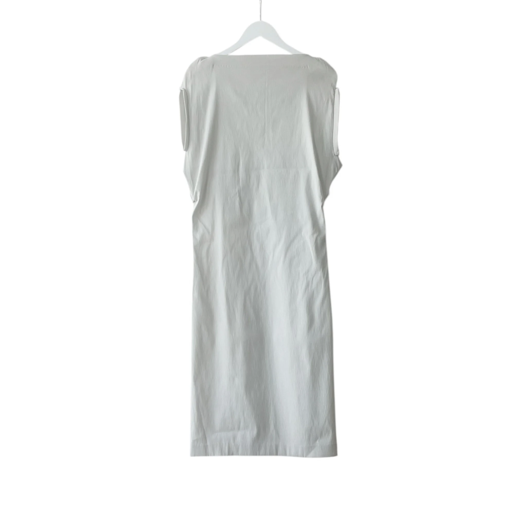 Silver Dress Akiko Tsuji frt hang.jpg