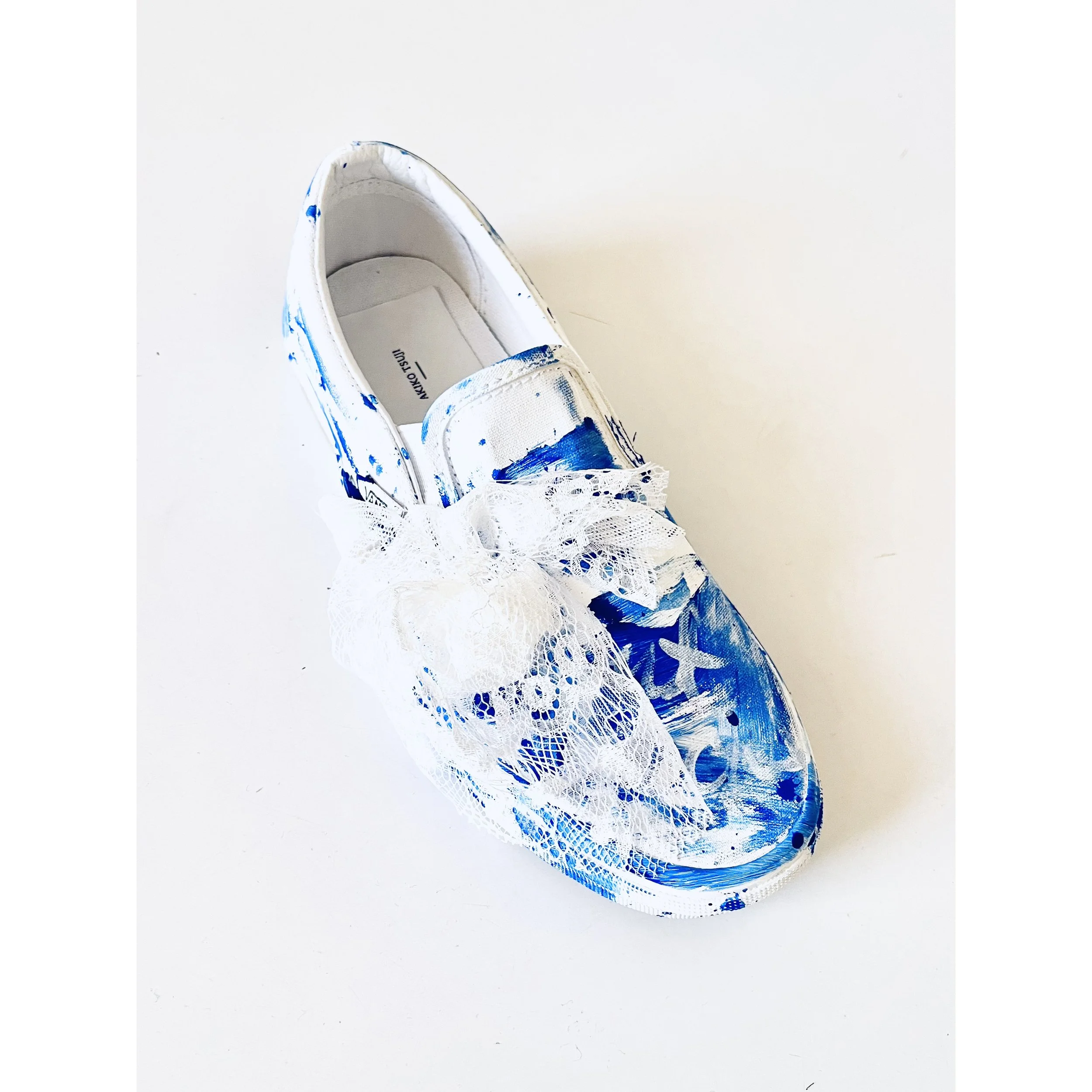 Akiko Tsuji Blue paint shoes Right crp.jpg