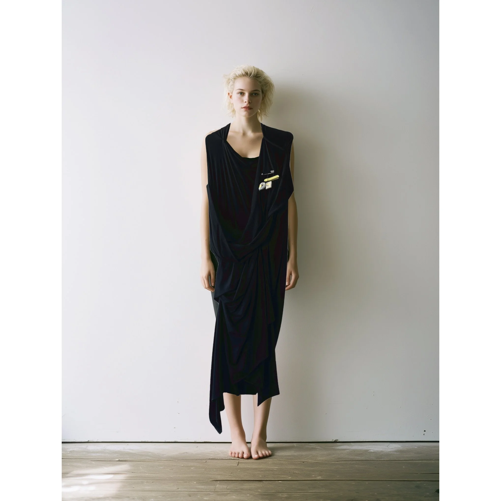 Brooch & Billow dress AKiko Tsujiv2.jpg