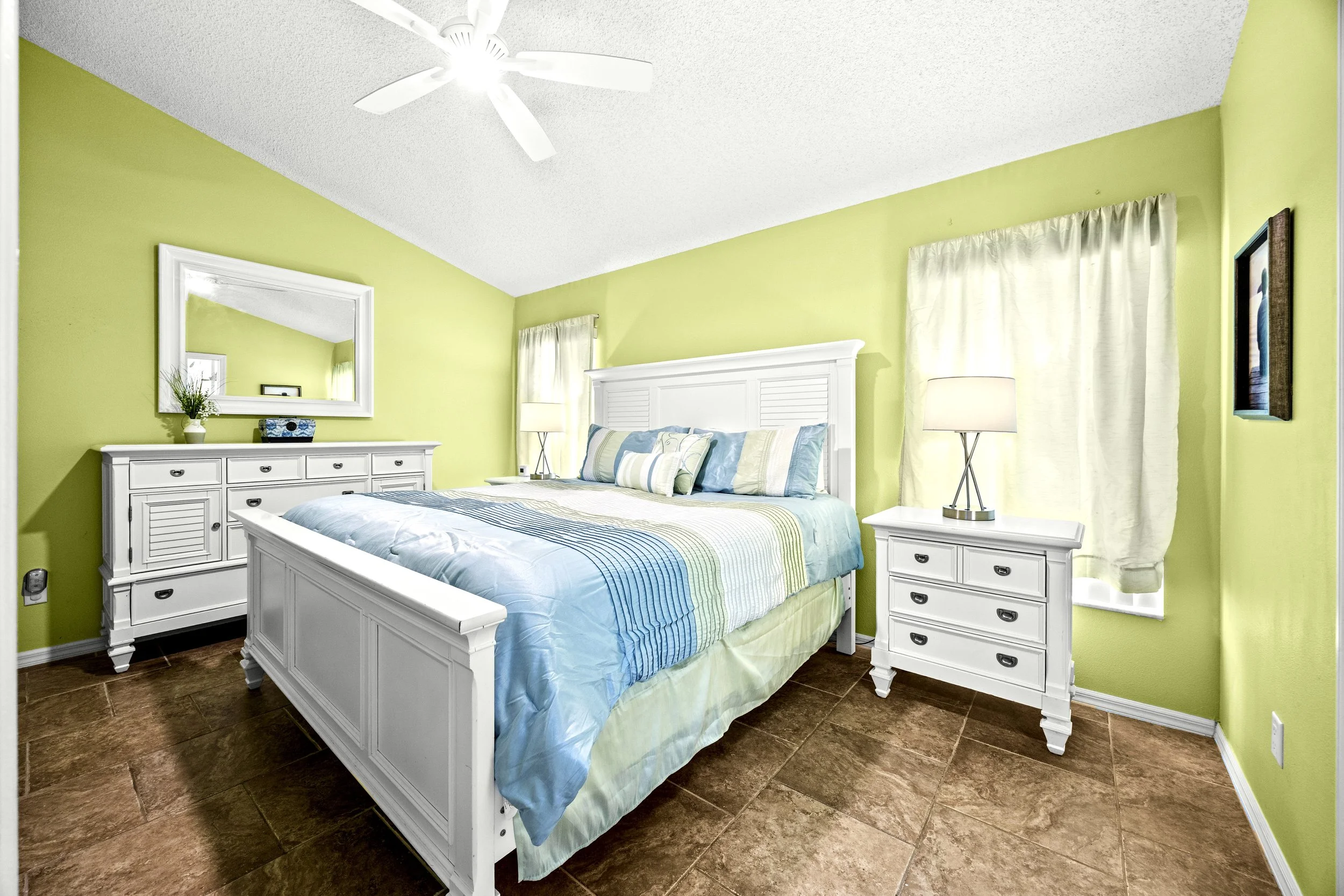 35-072-2709 Autumn Creek Cir-David Allen Productions.jpeg