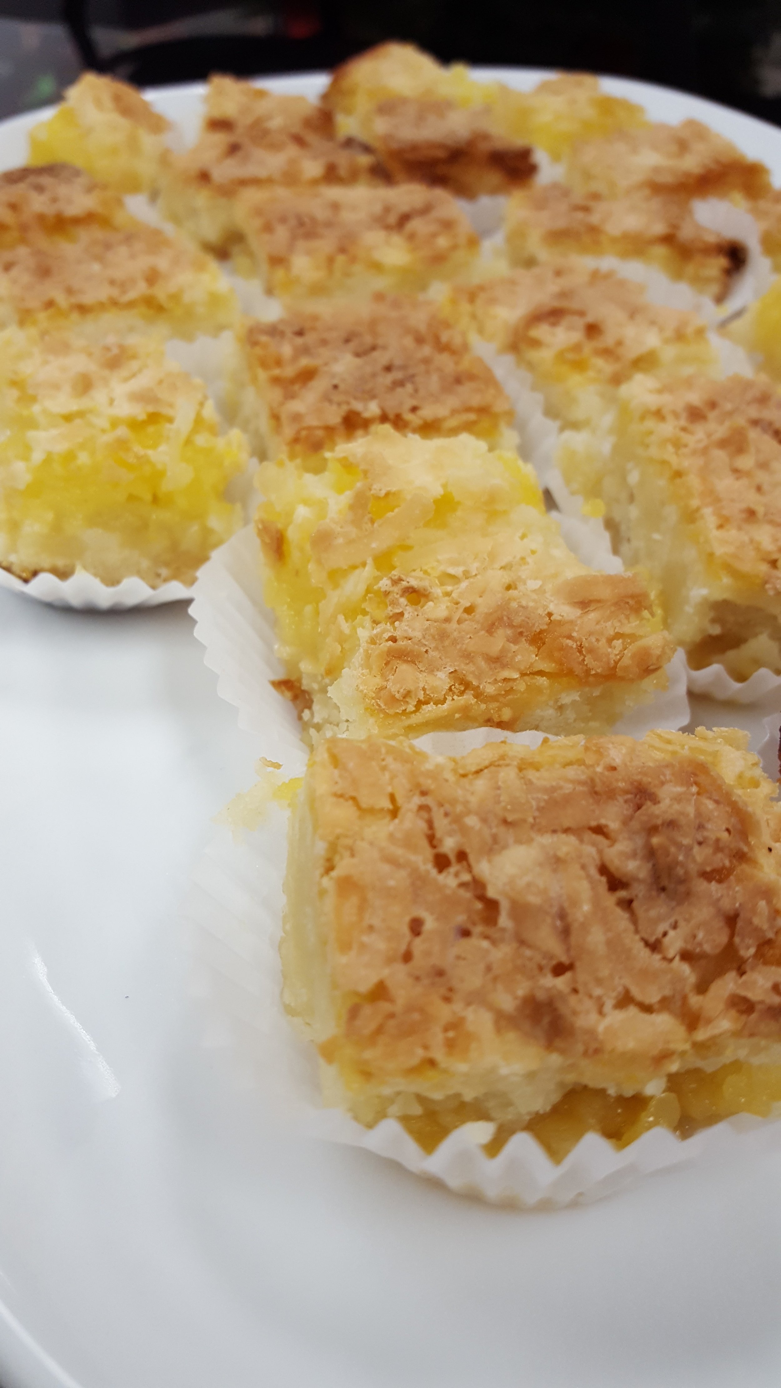 Zesty Lemon Bars