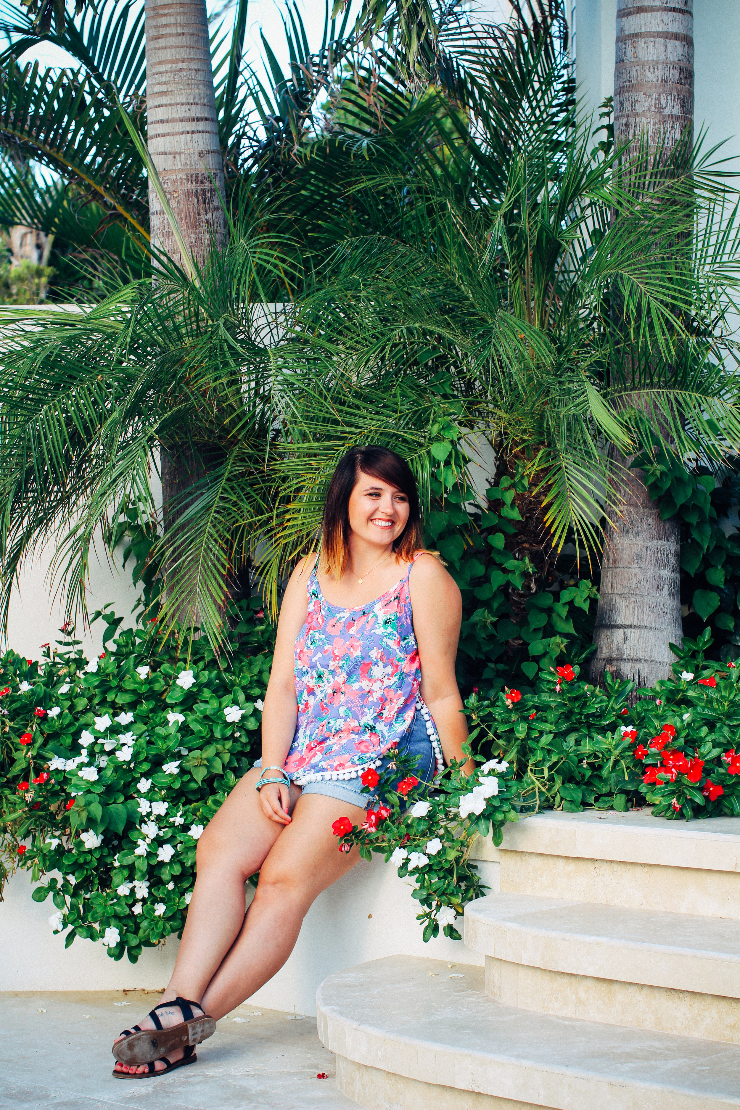 Summer vacation island style with @chelceytate ft @madewell @TheMintJulep @freepeople + @nordstrom