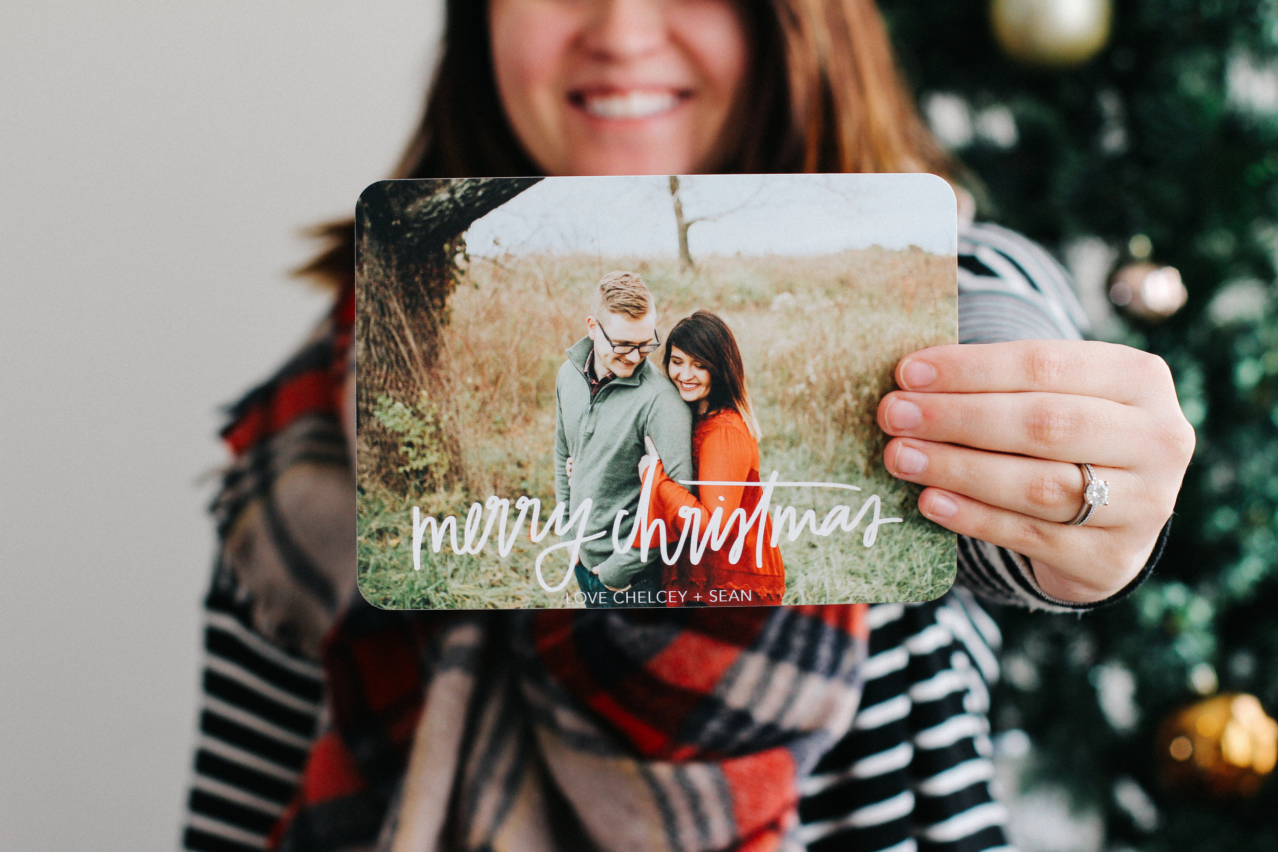 A Very Mixbook Christmas - hand letter Christmas cards via chelceytate.com