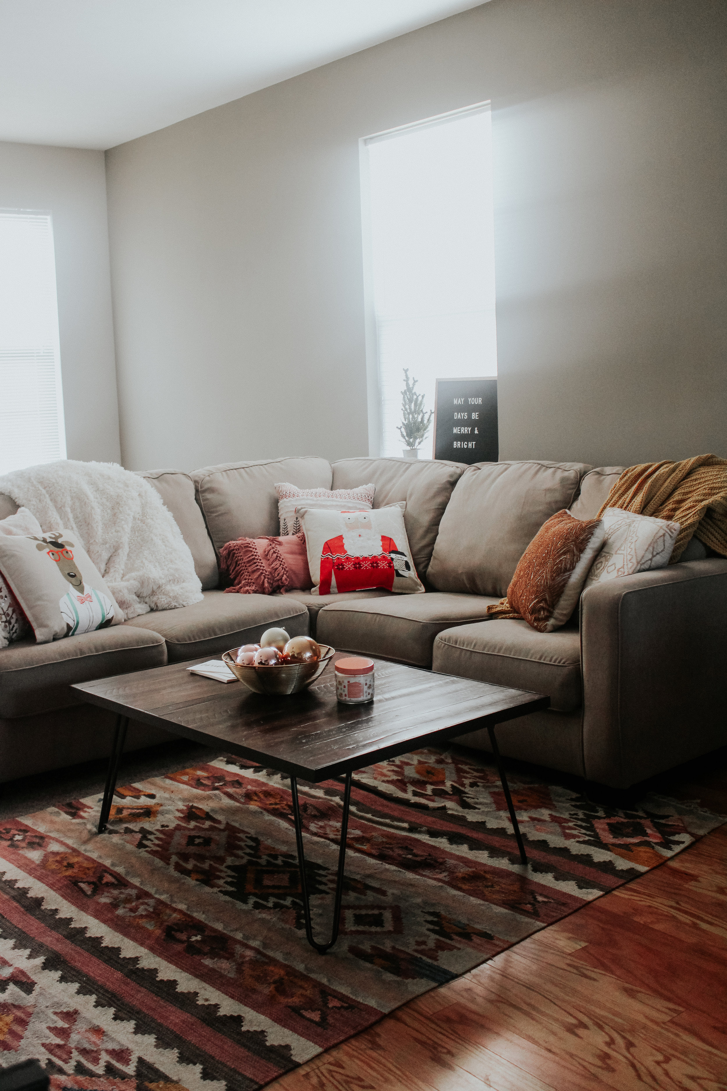 Living Room Christmas Decor Reveal via www.chelceytate.com