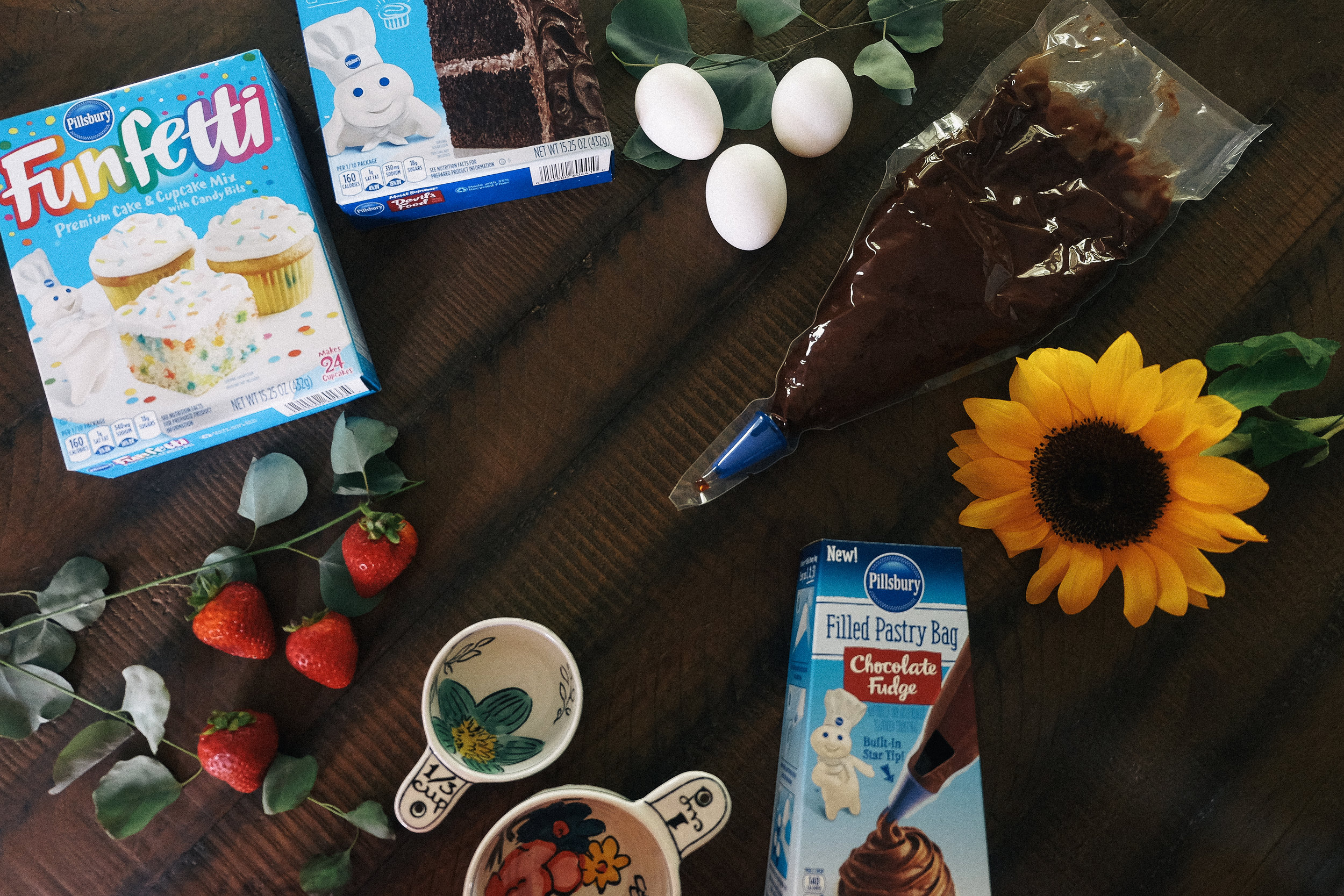 Bake Someone's Day With Pillsbury via chelceytate.com #DoughboySurprise #Sponsored