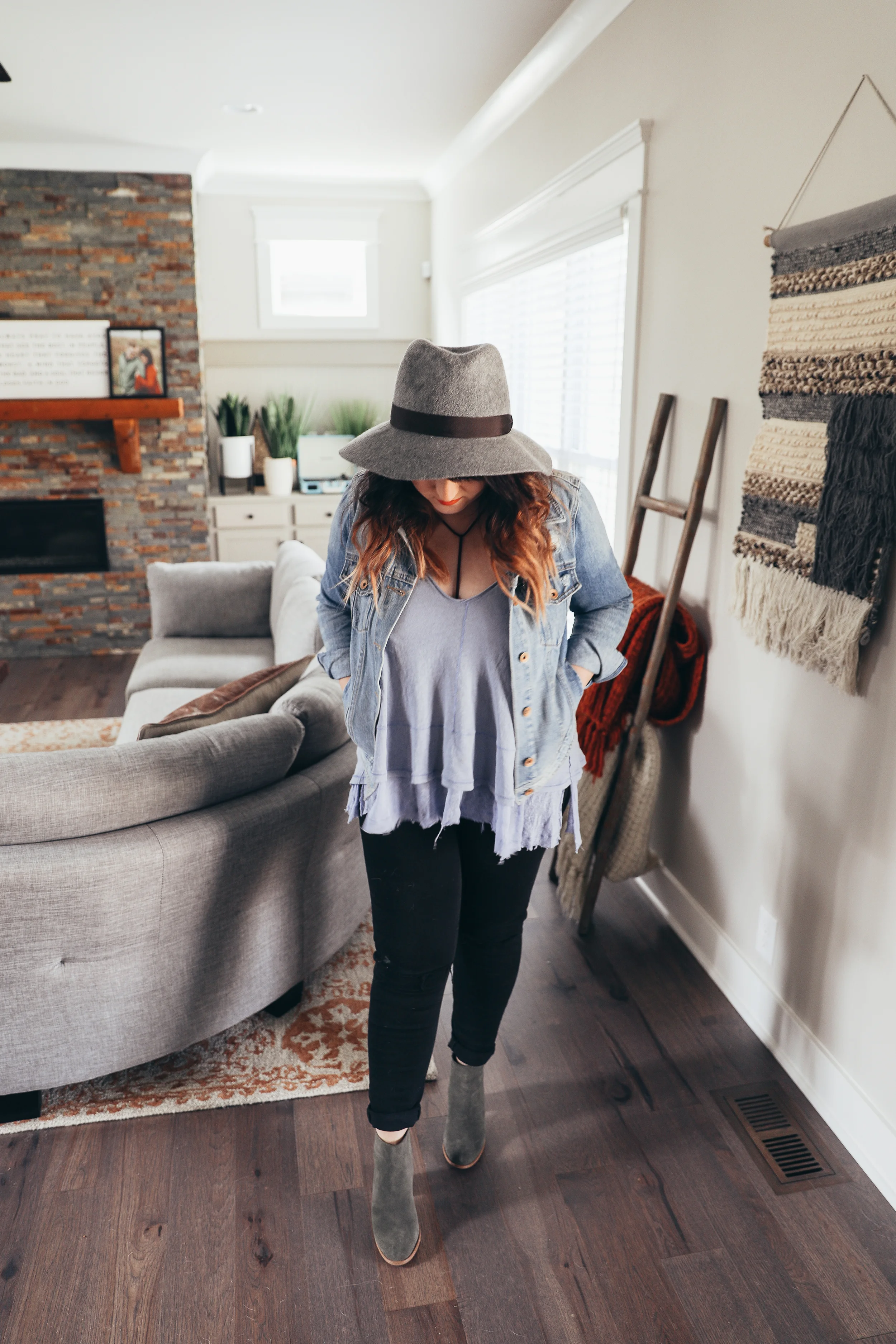 flowy tops I'm loving, spring style, laid back style via Chelcey Tate www.chelceytate.com