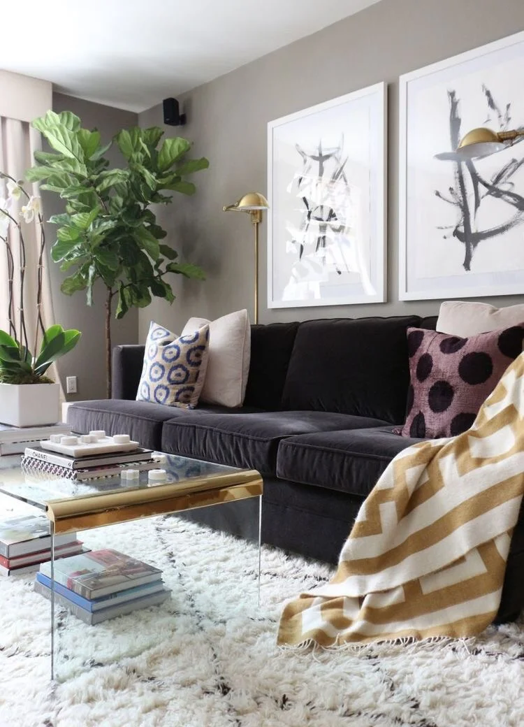 If I could copy and paste this exact look into my living room, I would. Def my #1 inspo. ApartmentTherapy.com
