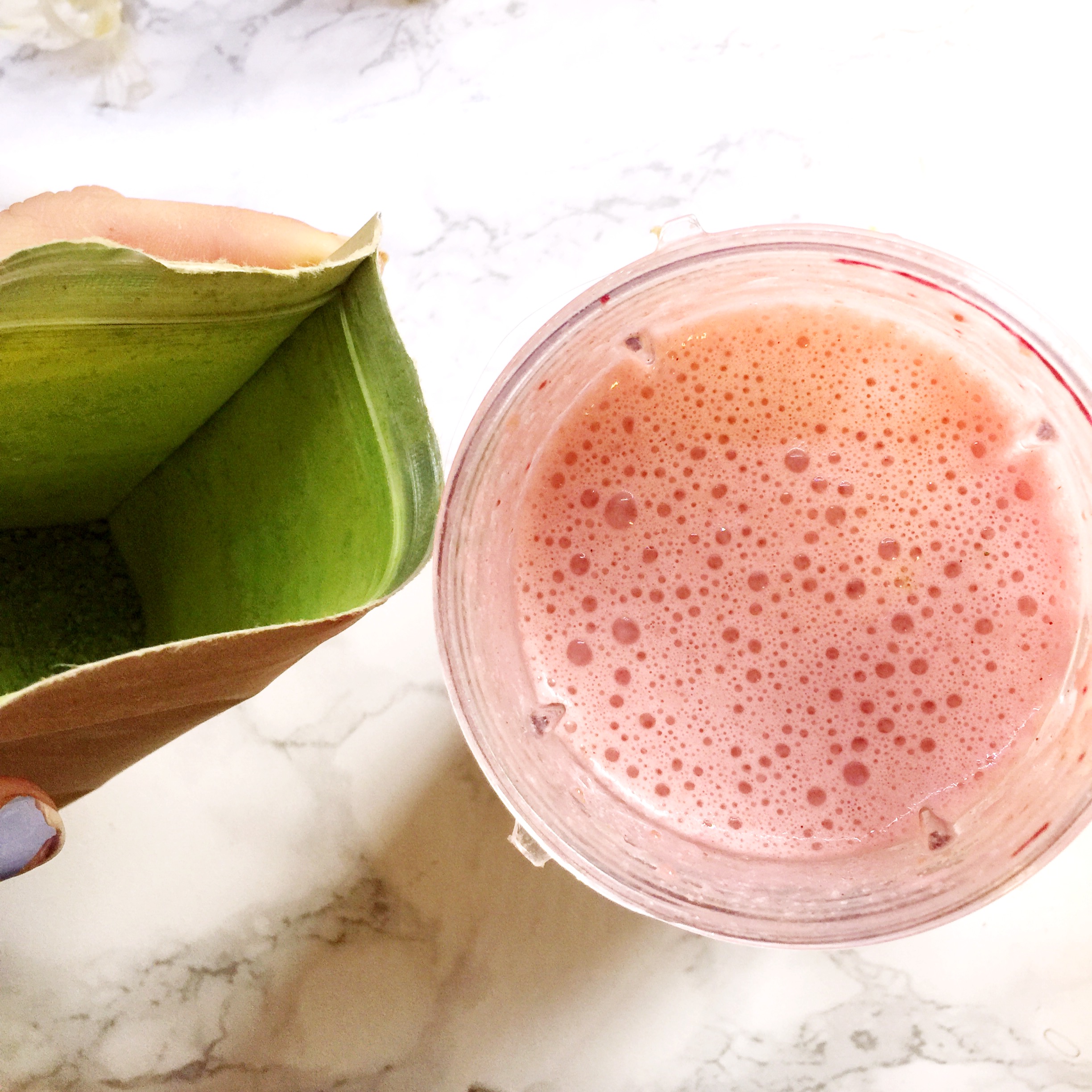 Sometimes, if I'm not fully into ditching the caffeine, just the acidity of the coffee, then I add 1 tsp of matcha powder to this!