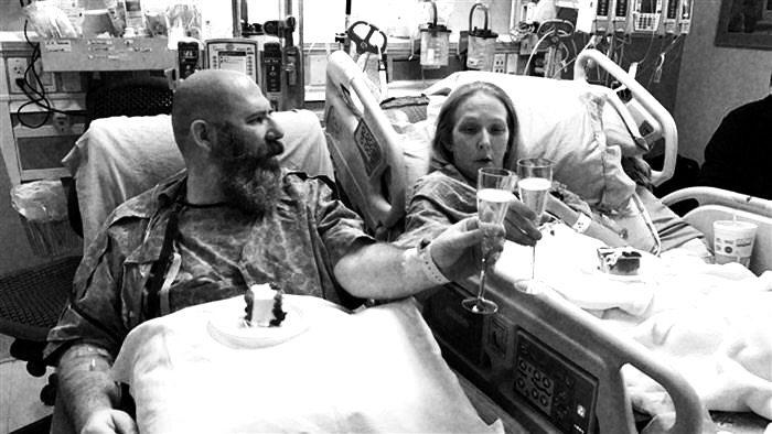 MAN DONATES KIDNEY TO WIFE ON 20TH WEDDING ANNIVERSARY 