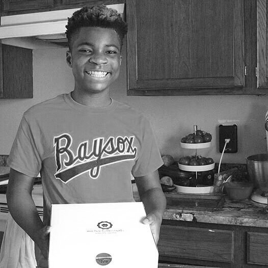  13-YEAR-OLD RUNS HIS OWN BAKERY AND GIVES BACK EVERY STEP OF THE WAY