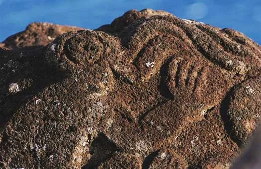  Rapa Nui carvings (photo:Explora)