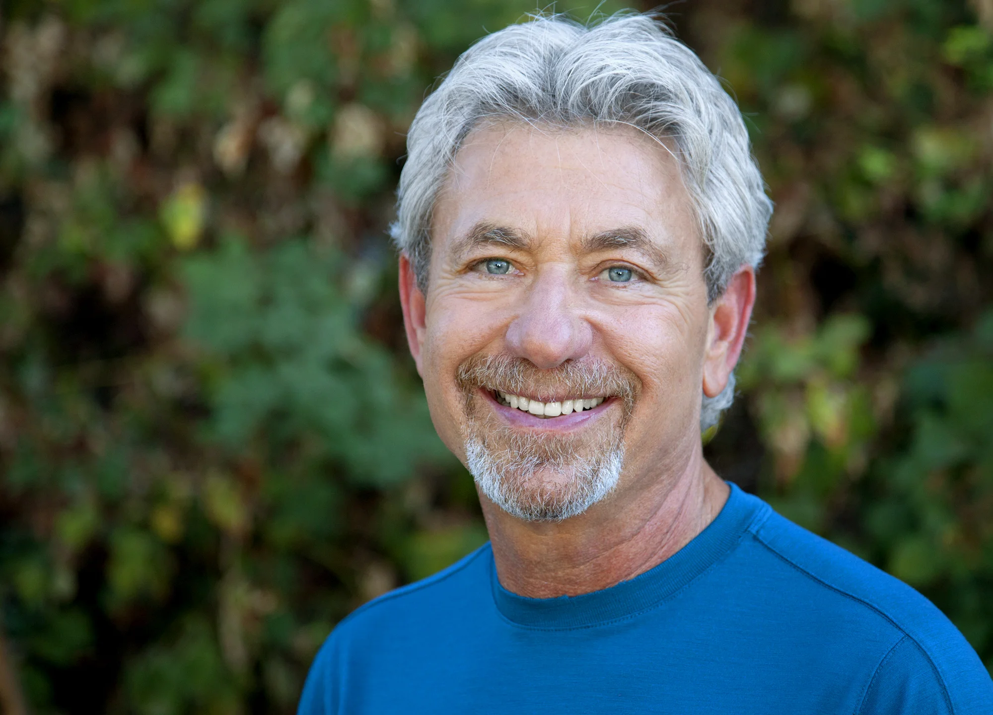 Join noted filmmaker Louie Schwartzberg in the Galapagos