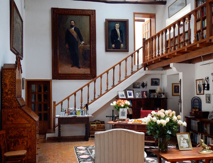 President Galo Plaza Lasso's private library